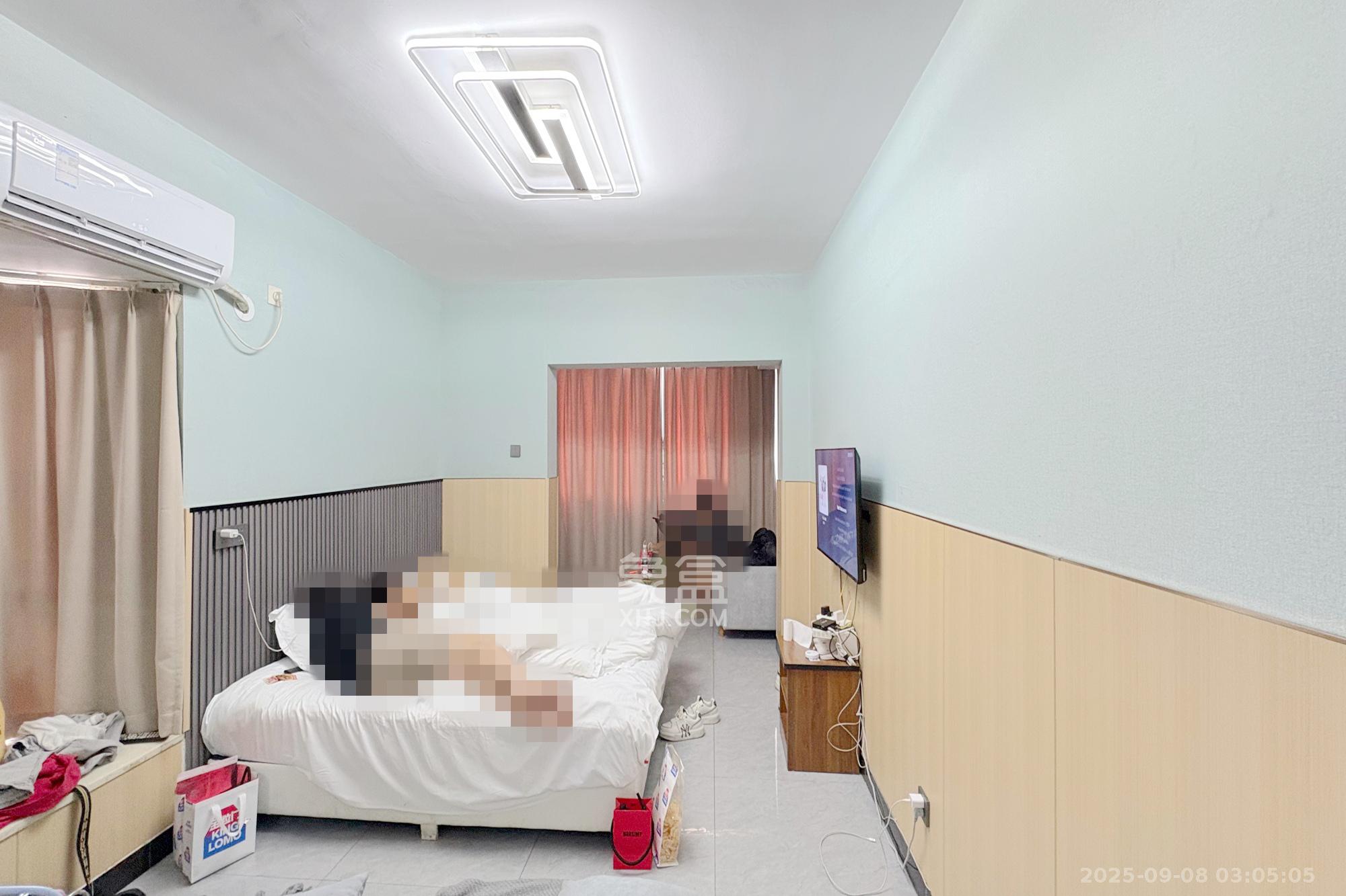 景江东方 1室1厅1卫 43.0万 景江东方 1室1厅1卫 43.0万客厅