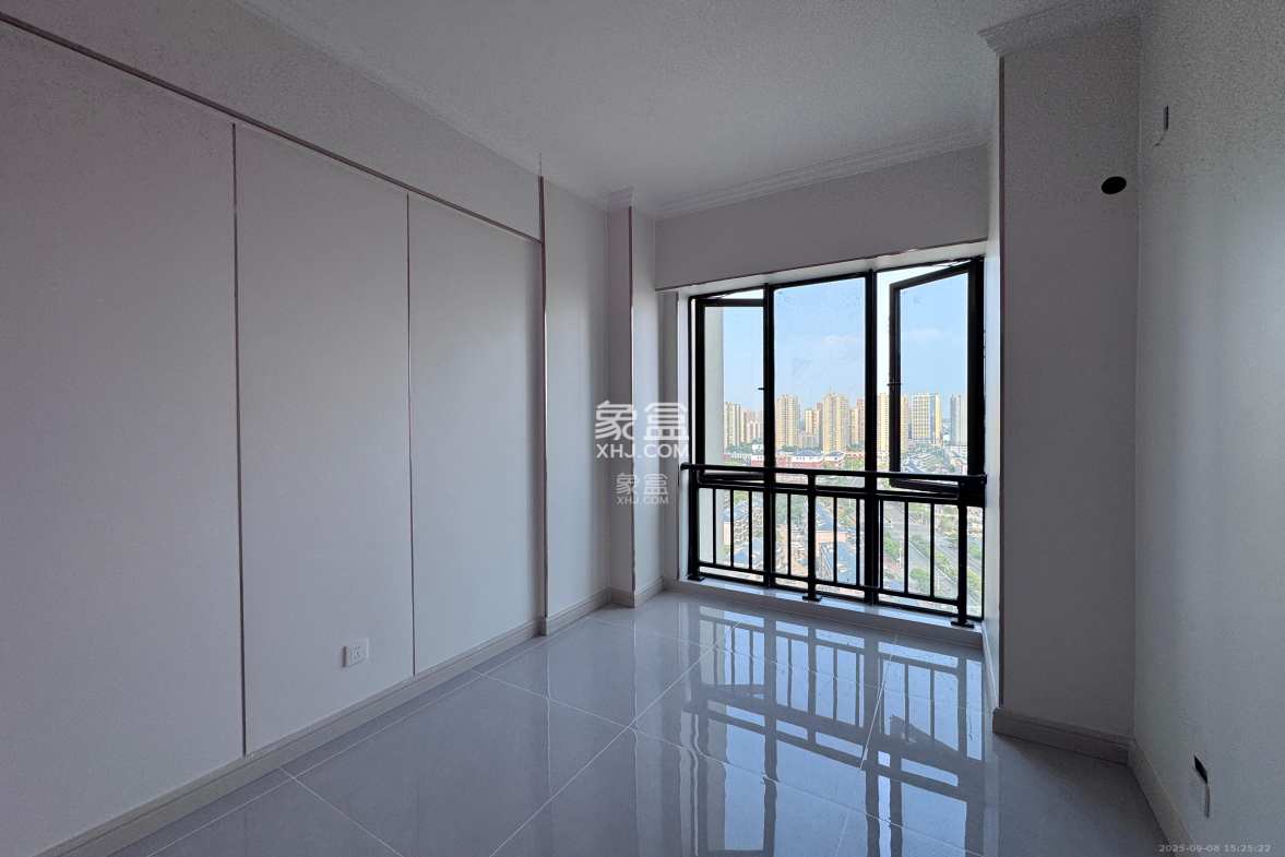 鄱阳汇金中心  1室0厅0卫    2488.0元/月 鄱阳汇金中心  1室0厅0卫    2488.0元/月室内图1