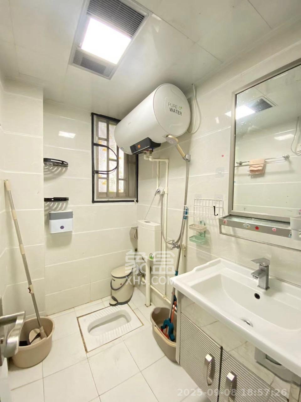 泊爱蓝湾  2室2厅1卫    2500.0元/月室内图