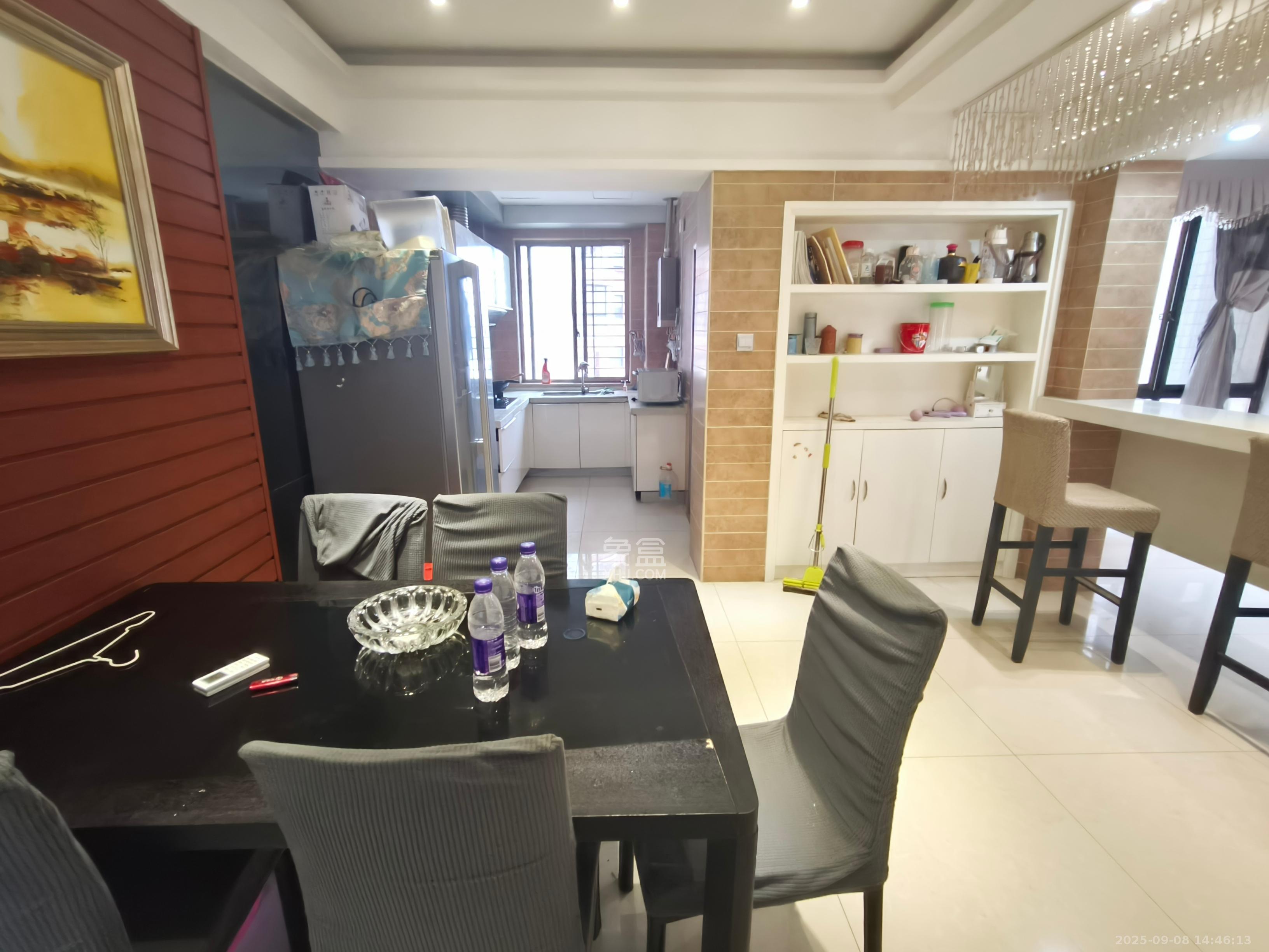 锦绣湘江 3室2厅2卫 1400.0元/月 锦绣湘江 3室2厅2卫 1400.0元/月室内图