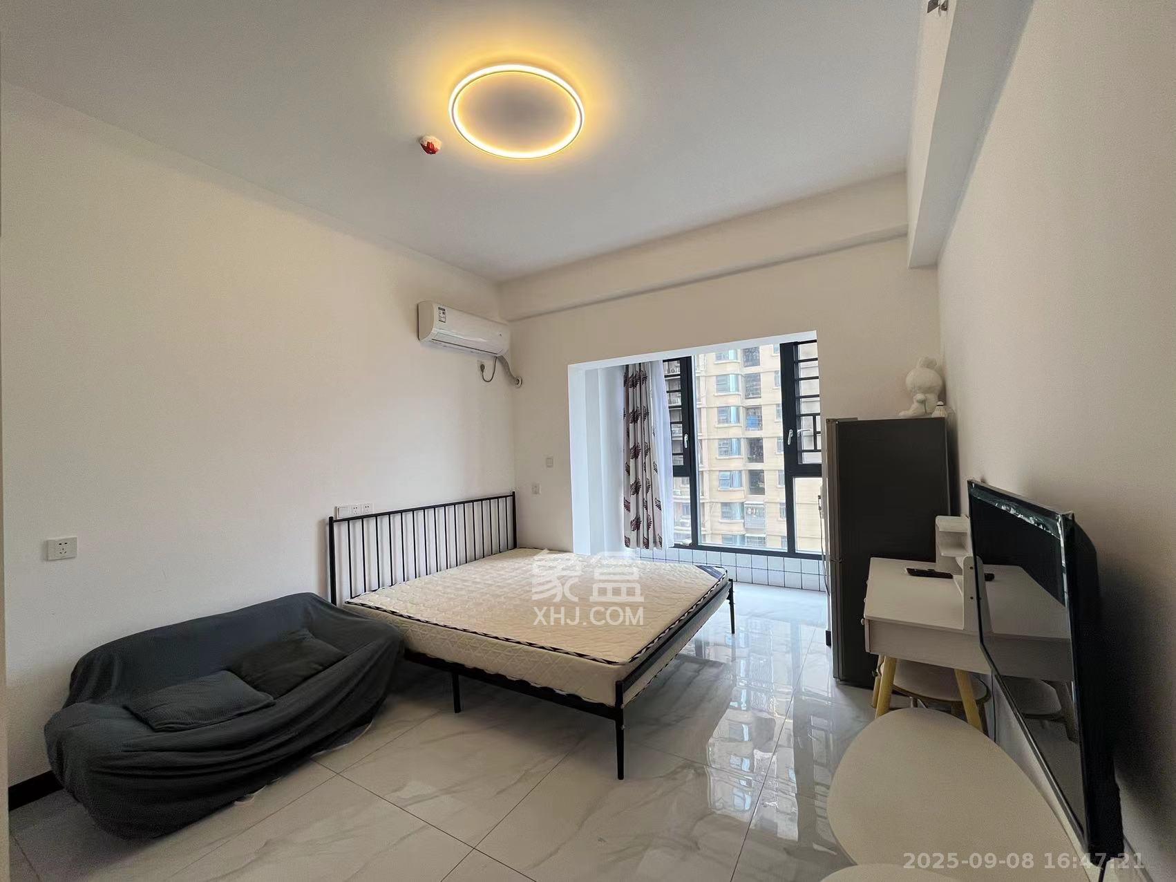 嘉雨兴园  1室1厅1卫    1800.0元/月室内图1