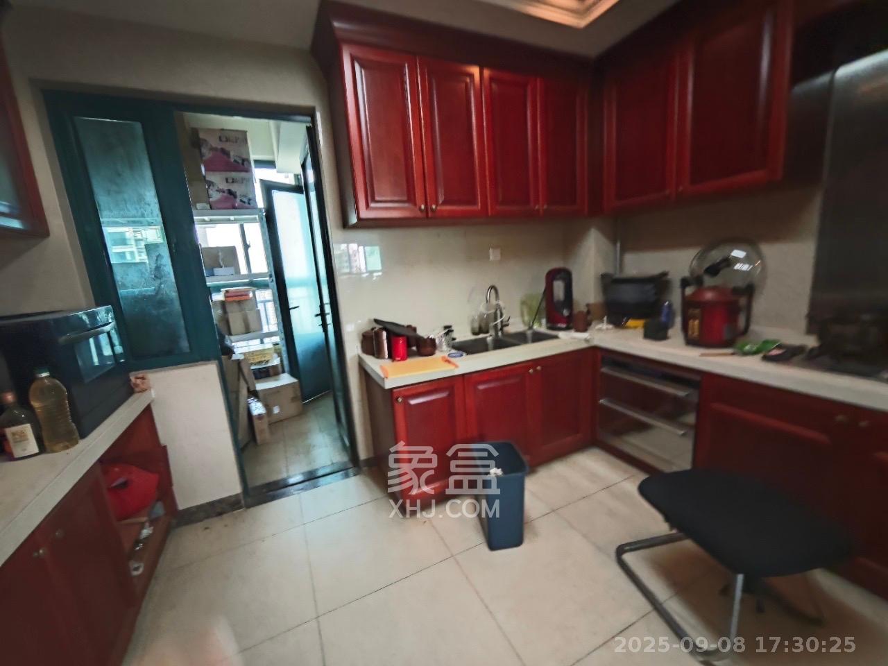 恒大雅苑 6室2厅3卫 5000.0元/月 恒大雅苑 6室2厅3卫 5000.0元/月室内图