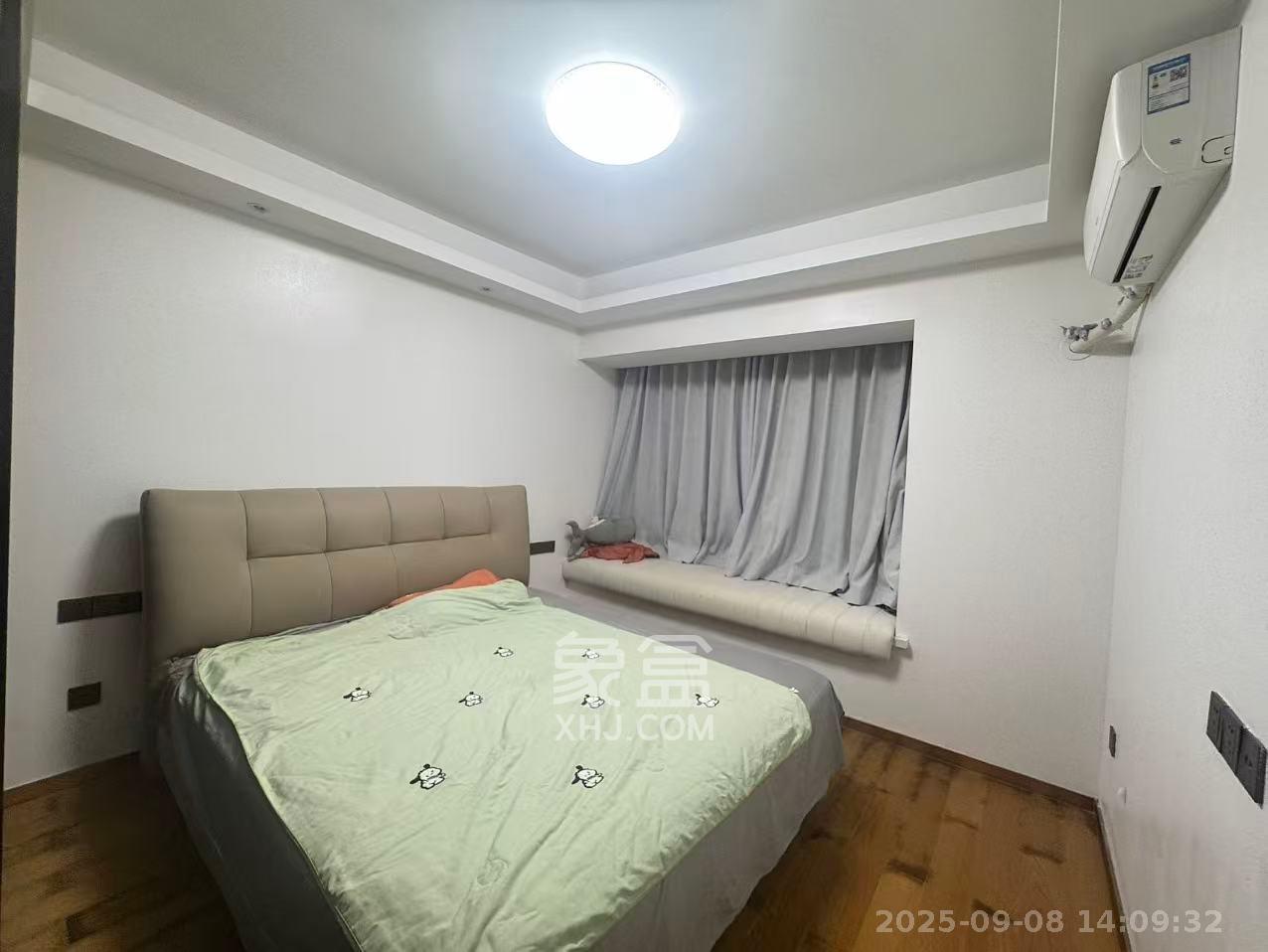 旭辉雨花郡  3室2厅2卫   4200.00元/月室内图