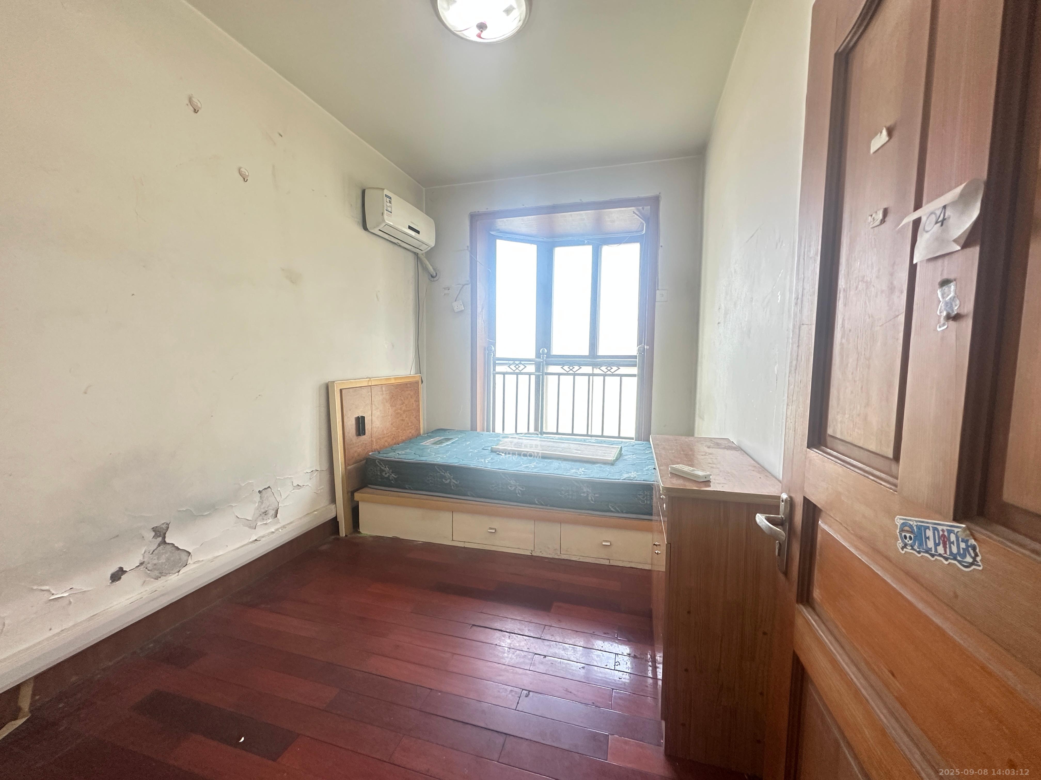 星电花园  4室2厅1卫    3200.0元/月 星电花园  4室2厅1卫    3200.0元/月室内图