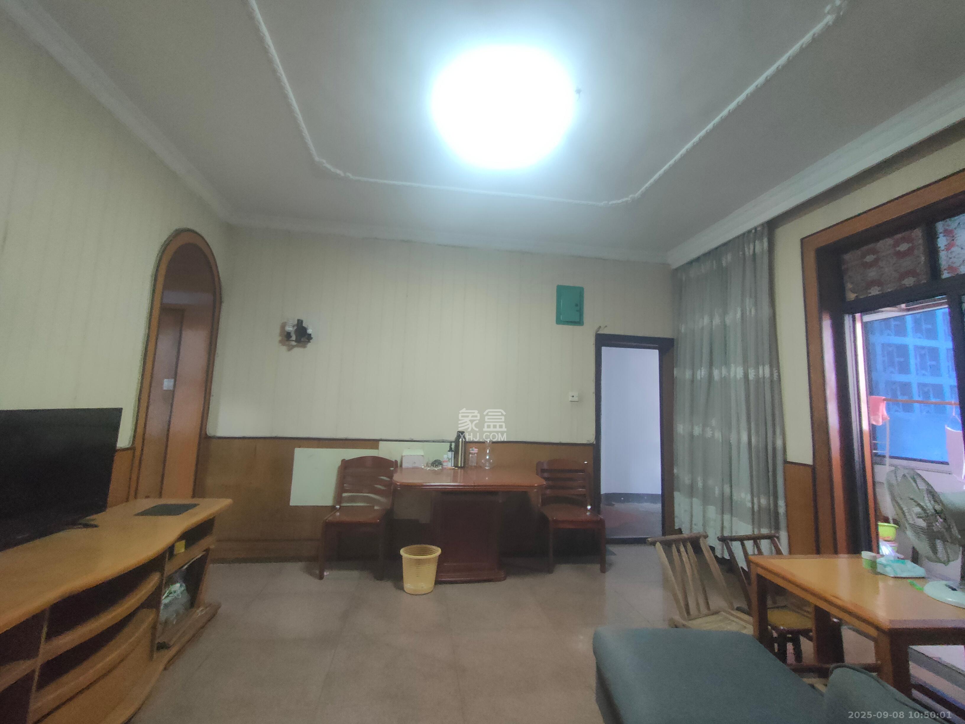 展览馆科协宿舍 3室1厅1卫 2000.0元/月 展览馆科协宿舍 3室1厅1卫 2000.0元/月室内图