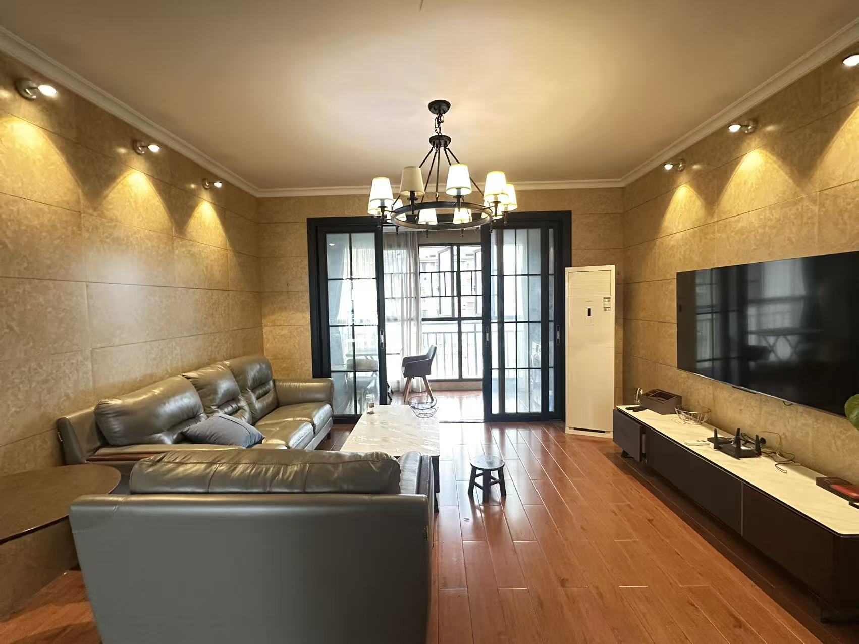 康城上品 3室2厅2卫 2000.0元/月 康城上品 3室2厅2卫 2000.0元/月室内图