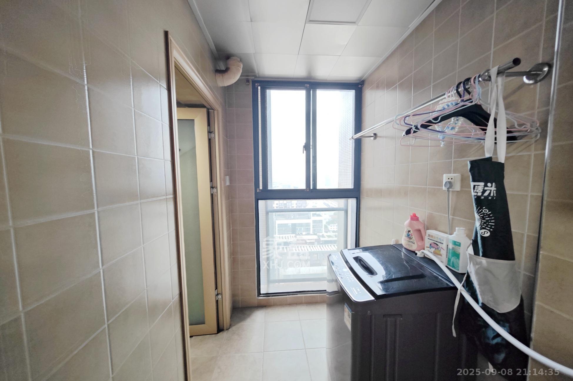 中江佳境天成 2室1厅1卫 52.8万 中江佳境天成 2室1厅1卫 52.8万阳台