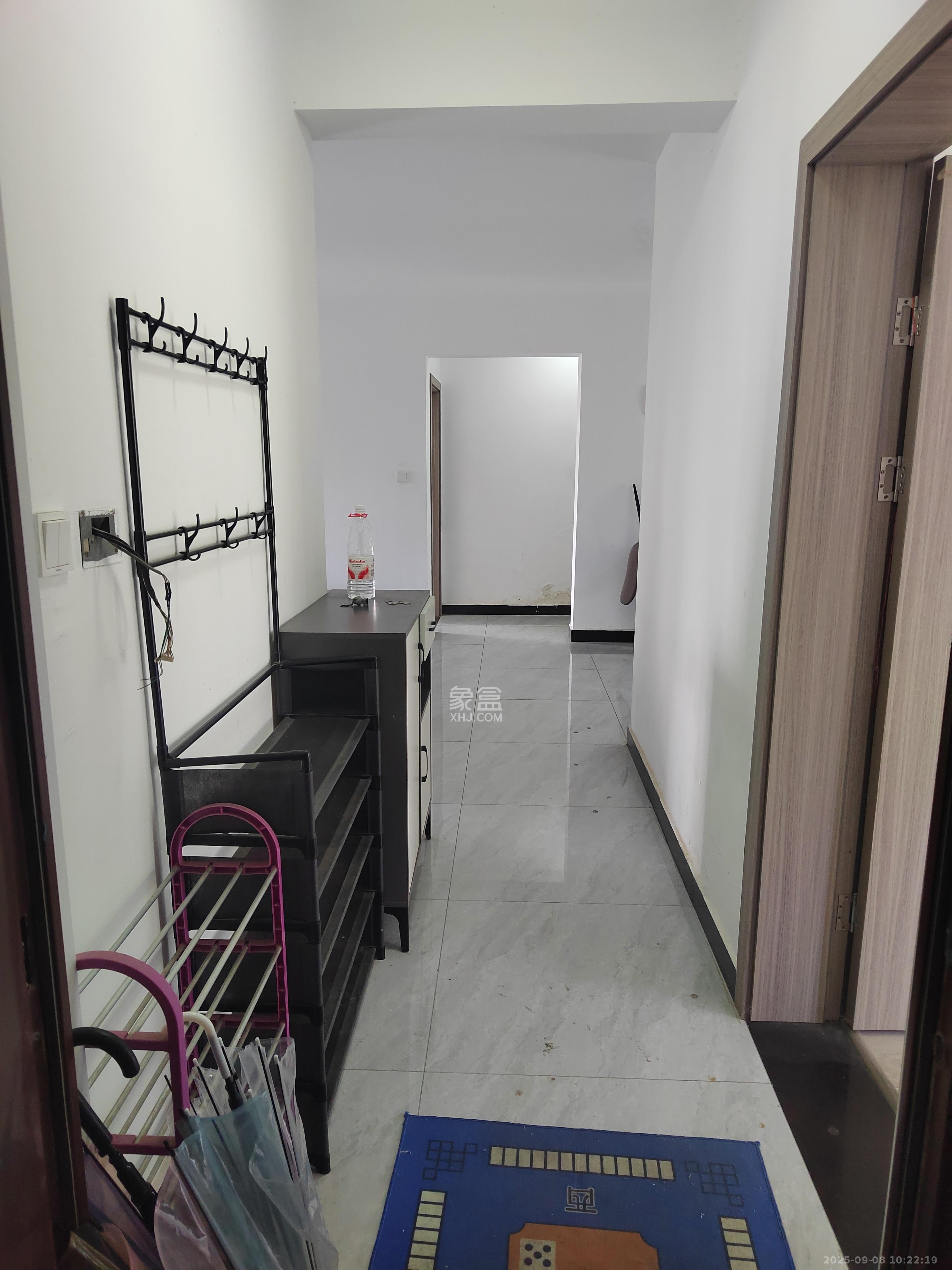 旭辉御府  3室2厅2卫   2500.00元/月室内图