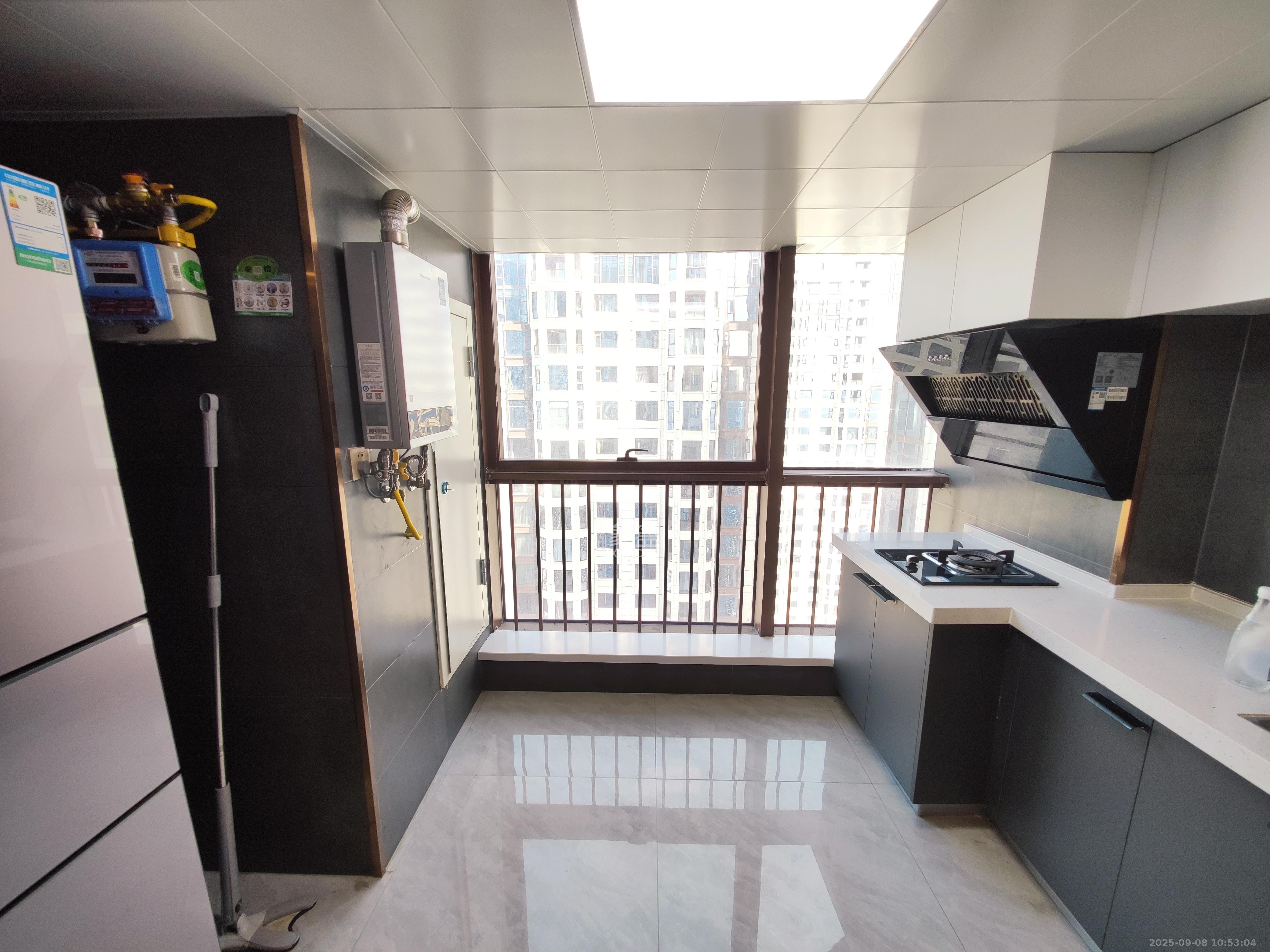 富兴时代御城  2室1厅1卫    3500.0元/月 富兴时代御城  2室1厅1卫    3500.0元/月室内图