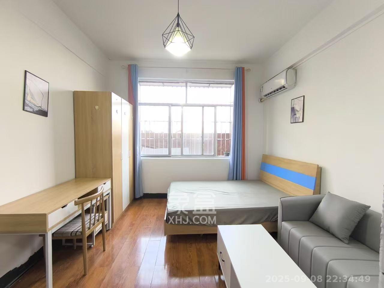 荷花园电信宿舍(天辰荷花苑) 2室2厅1卫 1800.0元/月 荷花园电信宿舍(天辰荷花苑) 2室2厅1卫 1800.0元/月室内图