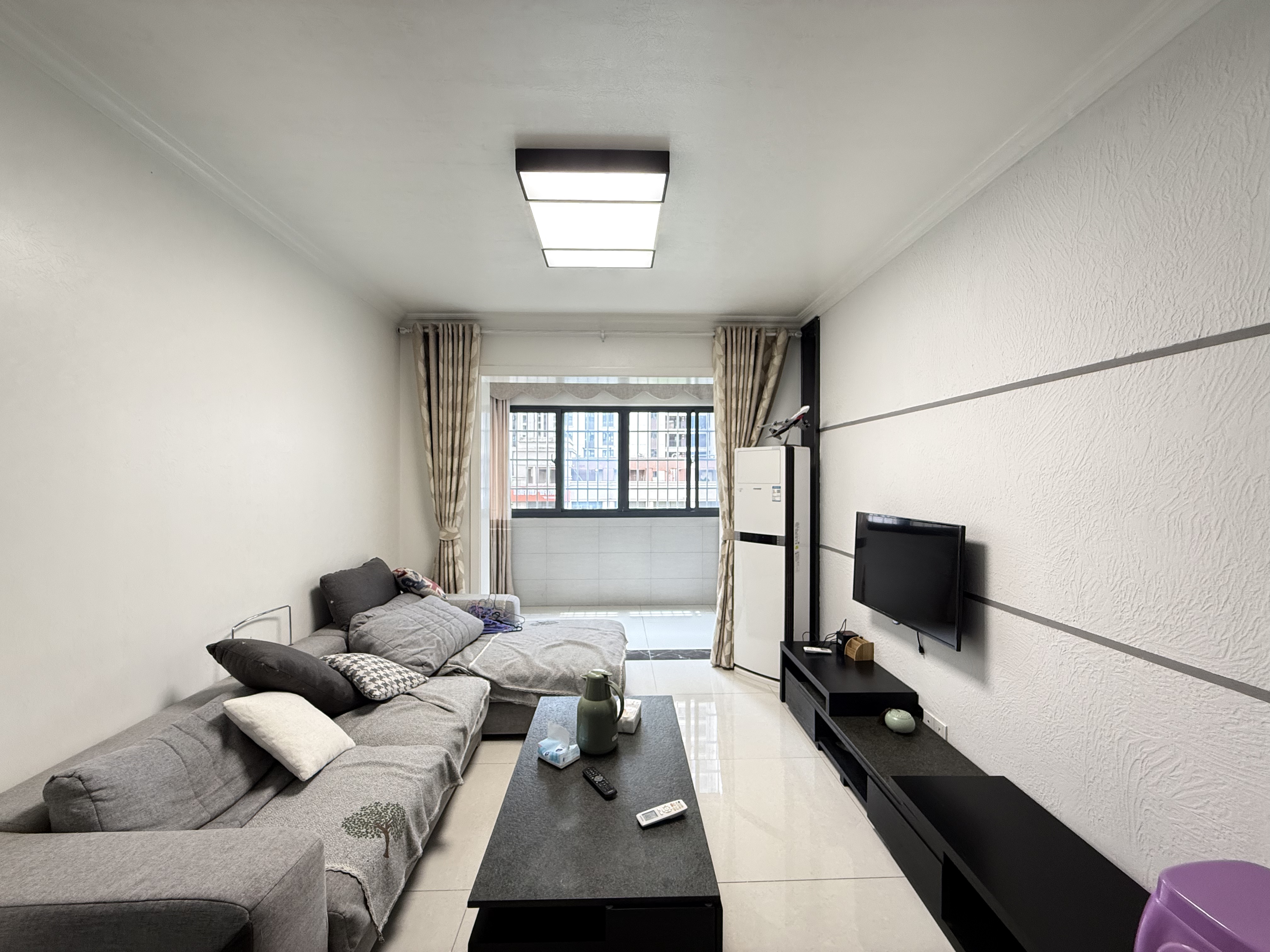 新城吾悦广场 3室2厅1卫 3100.0元/月 新城吾悦广场 3室2厅1卫 3100.0元/月户型图