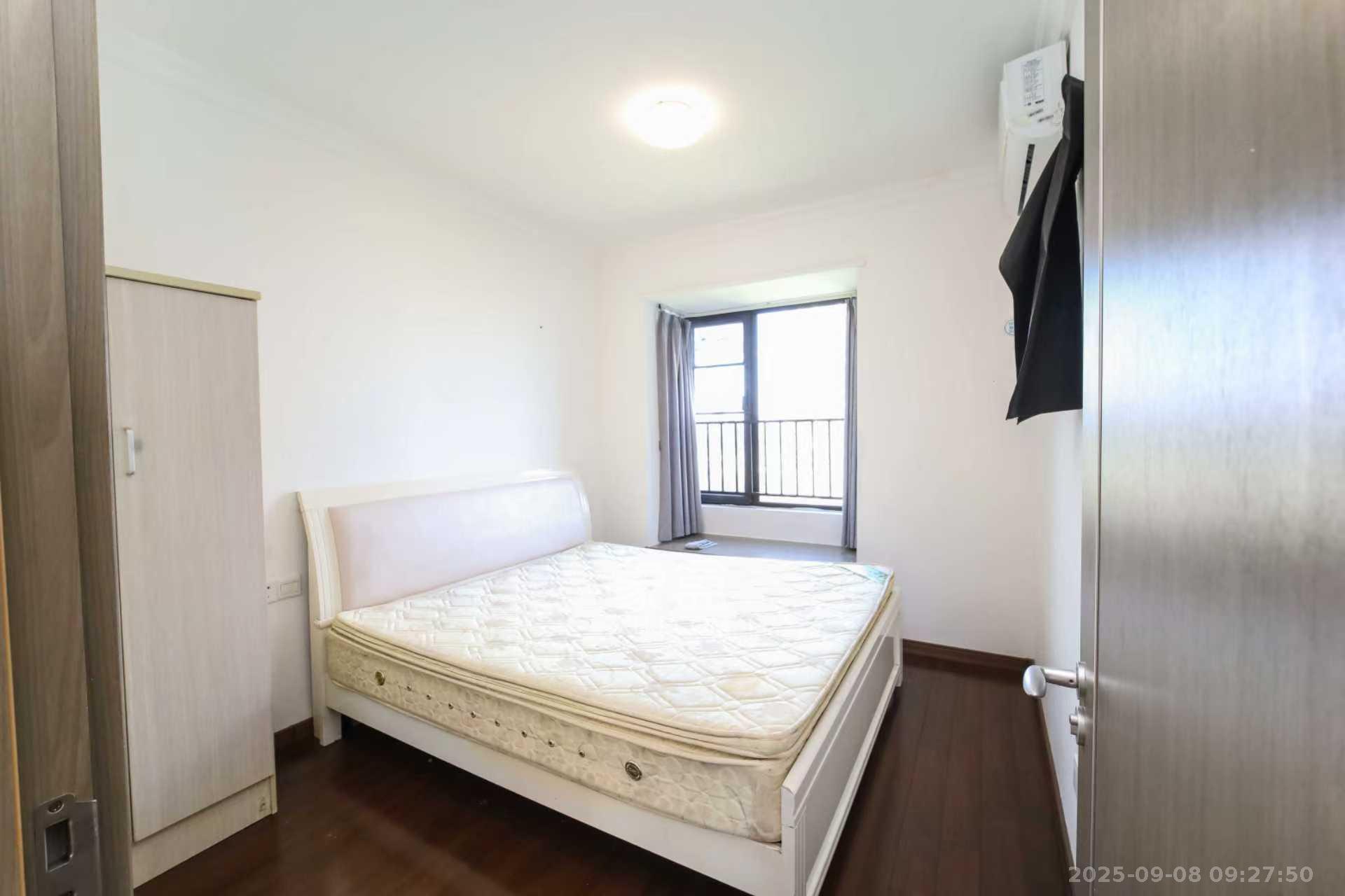 万科金域蓝湾 4室2厅2卫 3500.0元/月 万科金域蓝湾 4室2厅2卫 3500.0元/月室内图