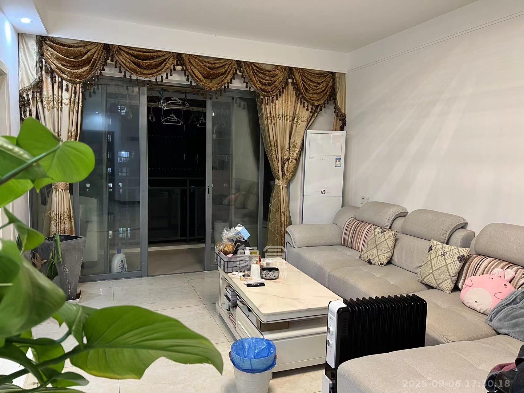 嘉宇盛世华章 3室2厅1卫 3000.0元/月 嘉宇盛世华章 3室2厅1卫 3000.0元/月室内图