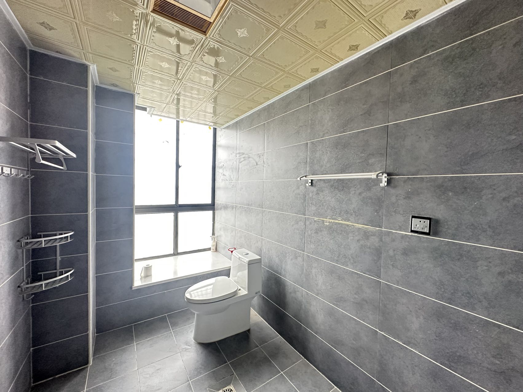 康城上品 3室2厅2卫 2000.0元/月 康城上品 3室2厅2卫 2000.0元/月室内图