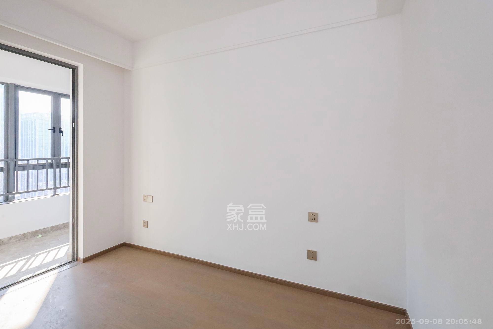 复地滨江金融中心  4室2厅2卫    4500.0元/月 复地滨江金融中心  4室2厅2卫    4500.0元/月室内图