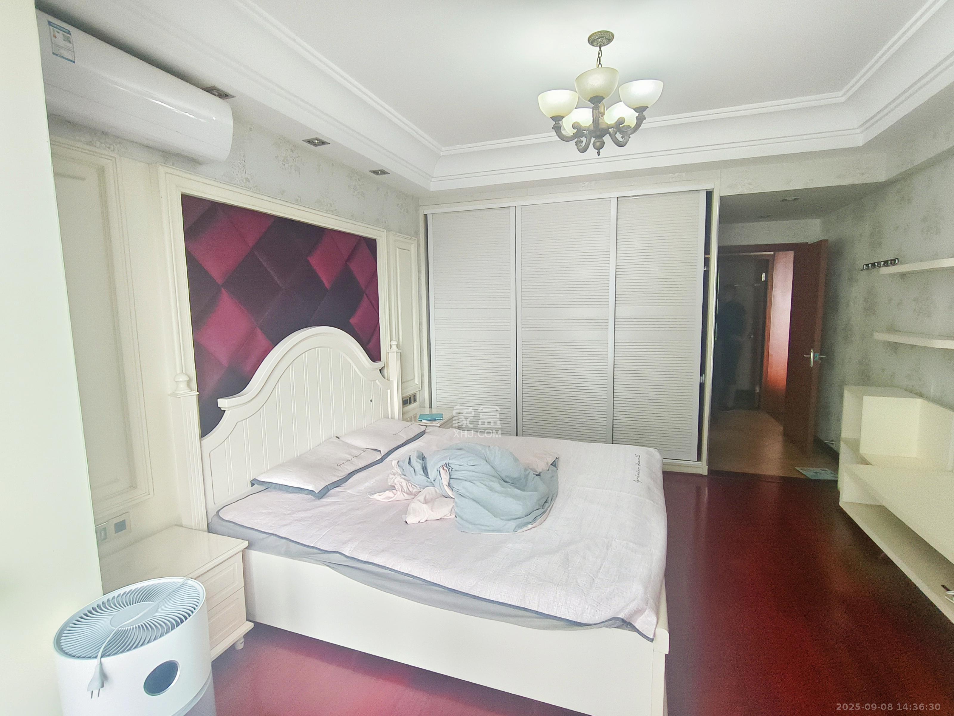 金麓国际 4室2厅2卫 3800.0元/月 金麓国际 4室2厅2卫 3800.0元/月室内图