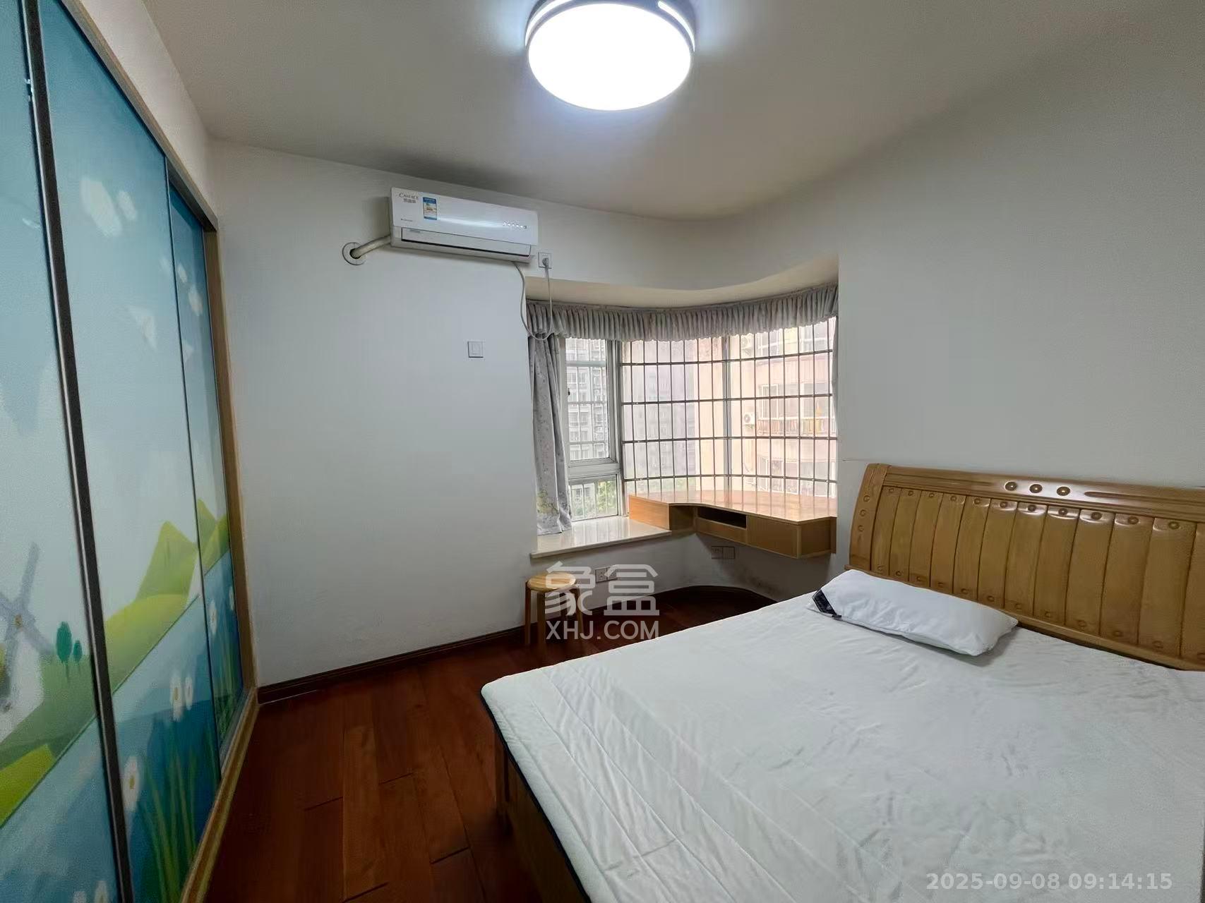 月湖兰庭  3室2厅2卫   2800.00元/月室内图