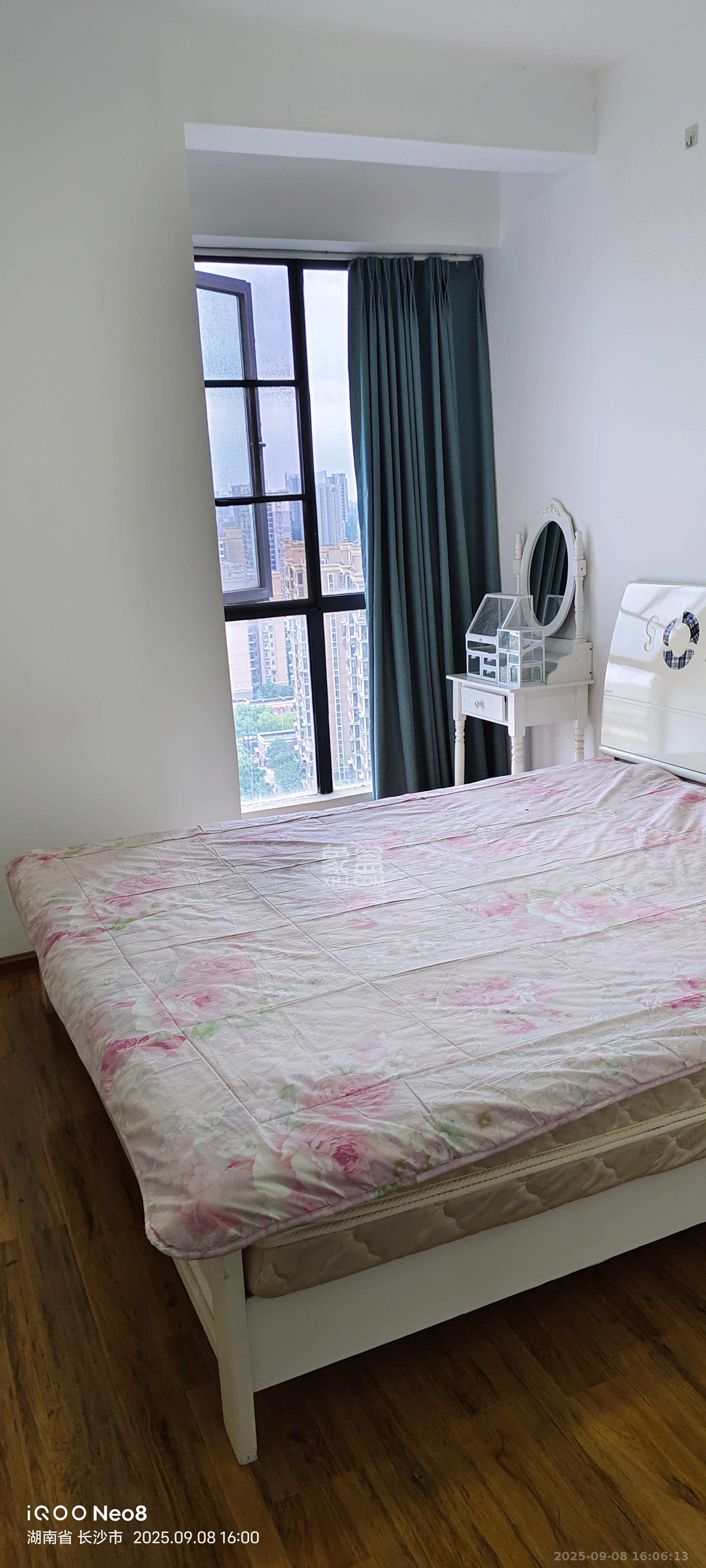 融科东南海  2室1厅1卫    2000.0元/月 融科东南海  2室1厅1卫    2000.0元/月室内图