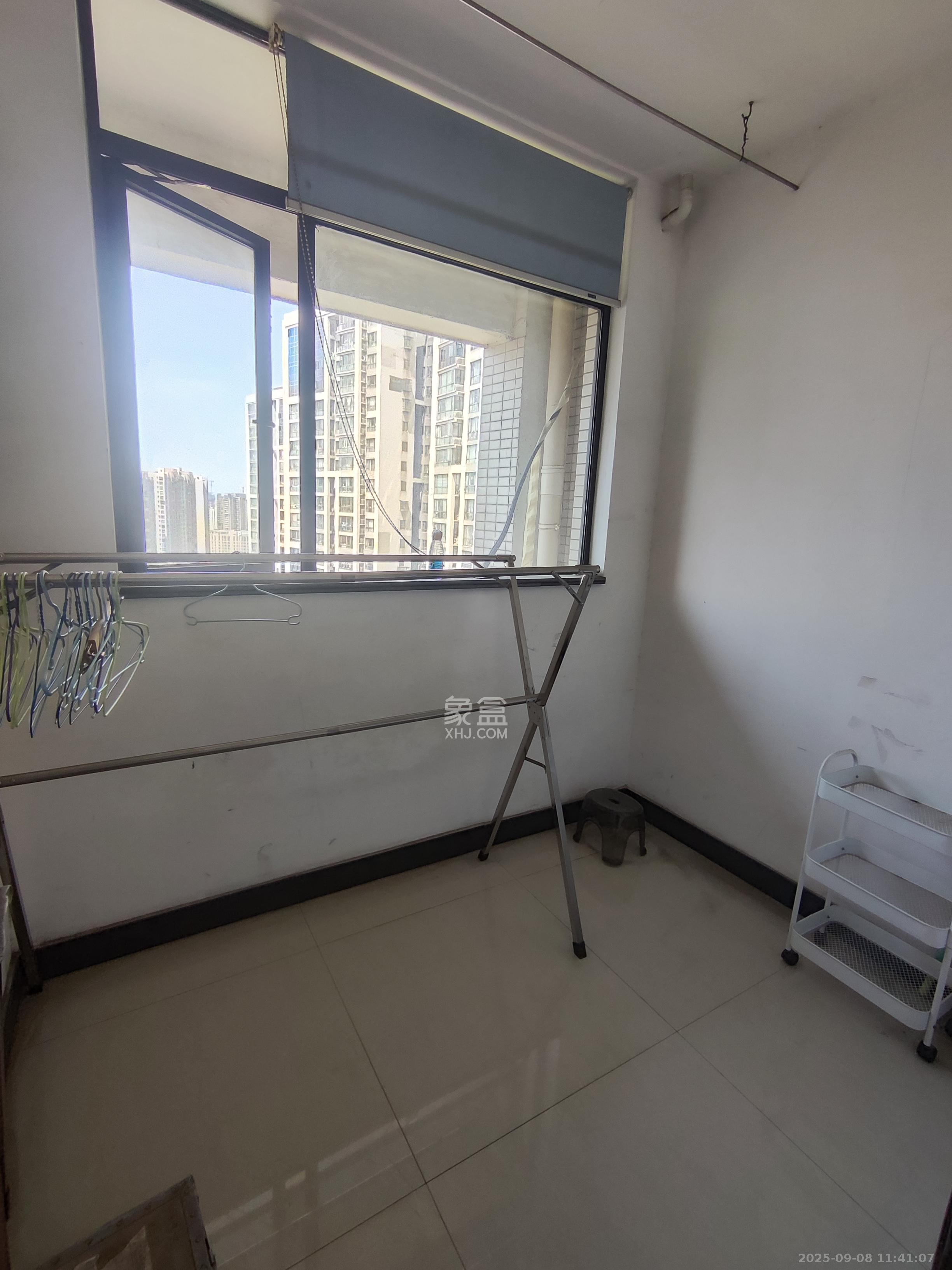 和庄  2室2厅1卫    2100.0元/月室内图