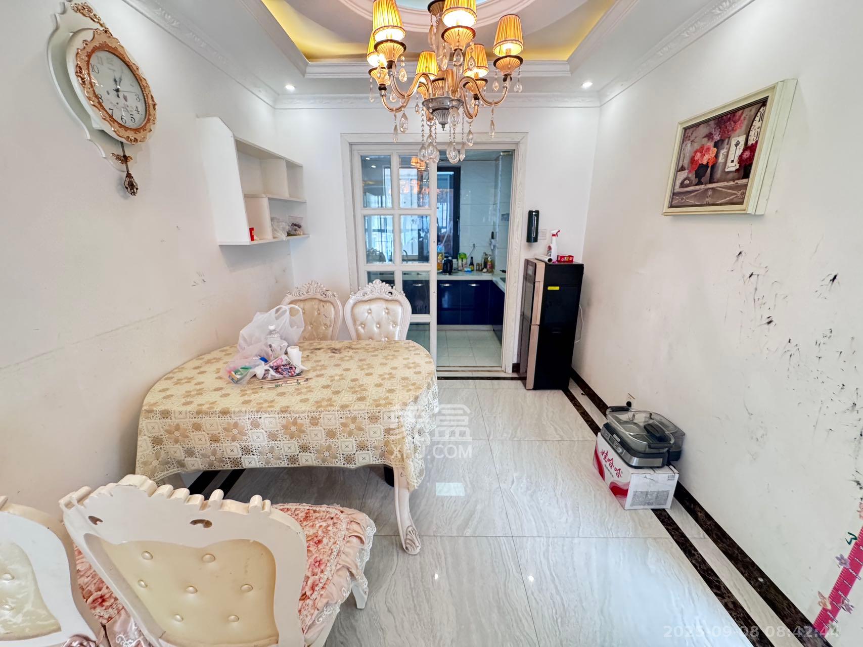 江河东澜湾  3室2厅2卫    3000.0元/月室内图