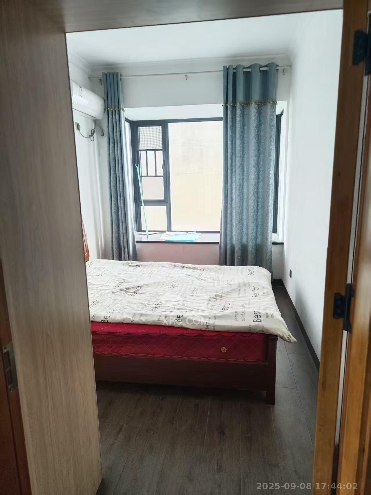 中南国际眼镜城(中伟商业中心) 2室2厅1卫 1800.0元/月 中南国际眼镜城(中伟商业中心) 2室2厅1卫 1800.0元/月室内图