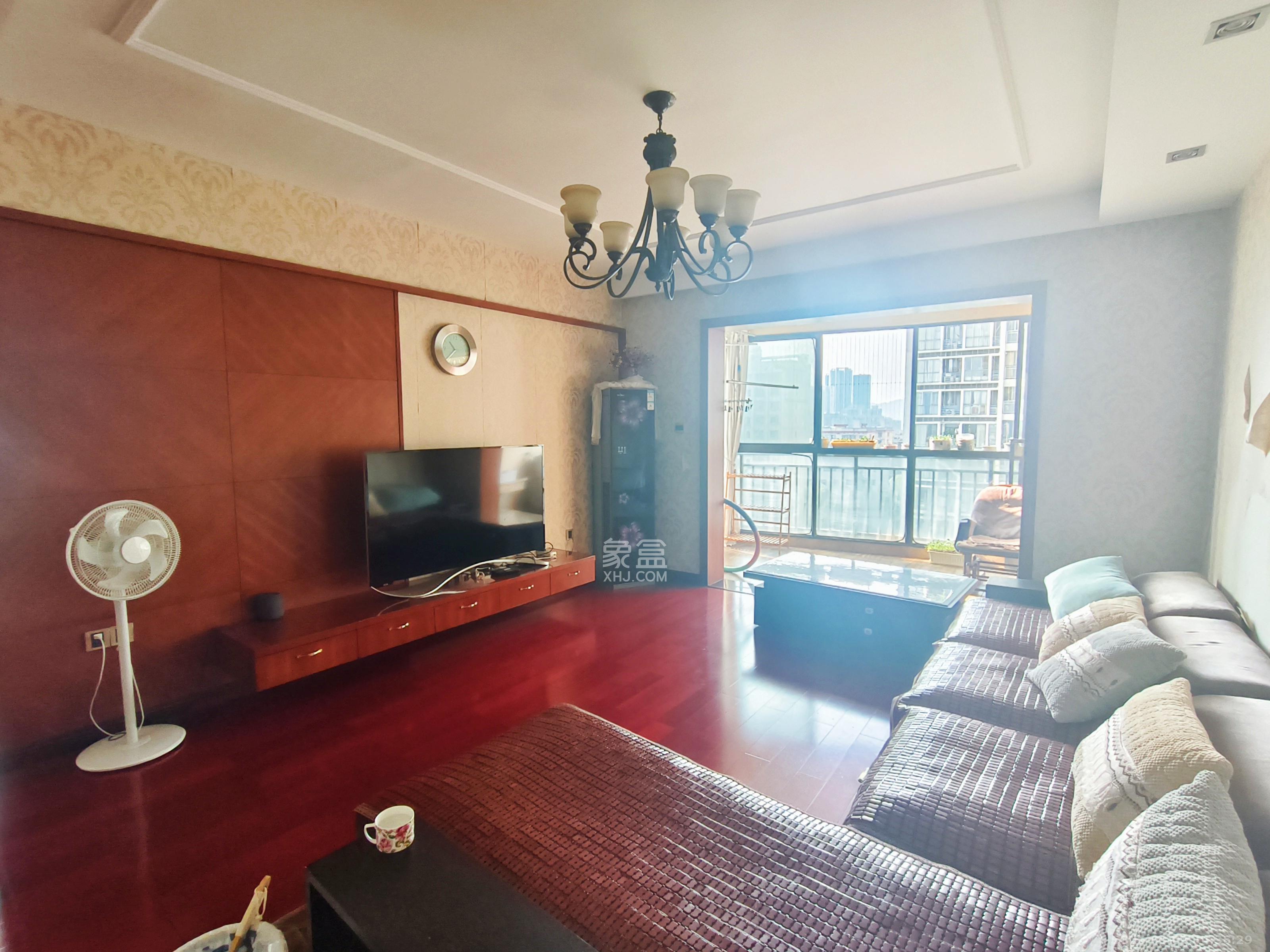 金麓国际 4室2厅2卫 3800.0元/月 金麓国际 4室2厅2卫 3800.0元/月室内图