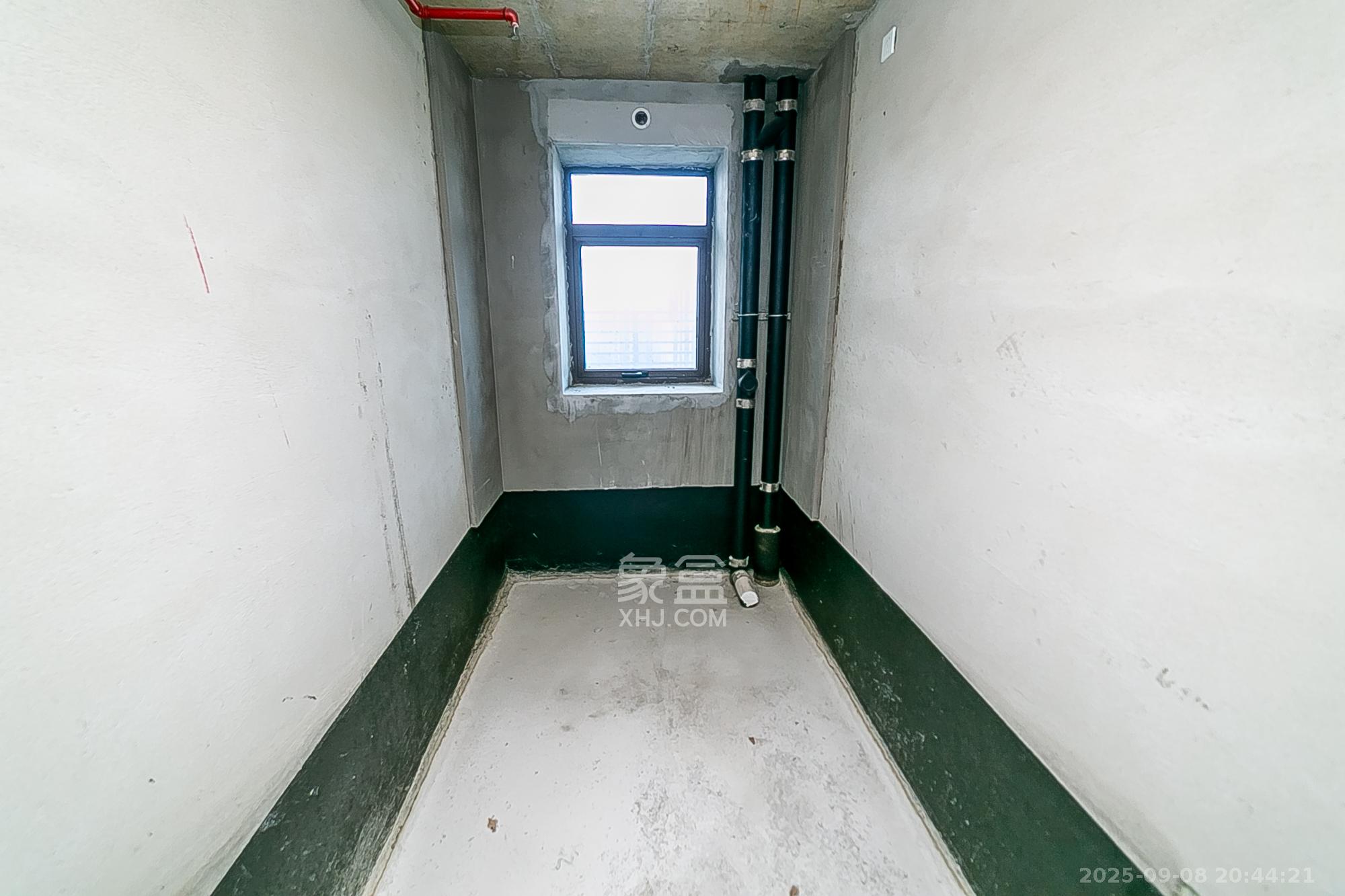 中建江山壹号  6室2厅4卫    708.0万 中建江山壹号  6室2厅4卫    708.0万卫生间