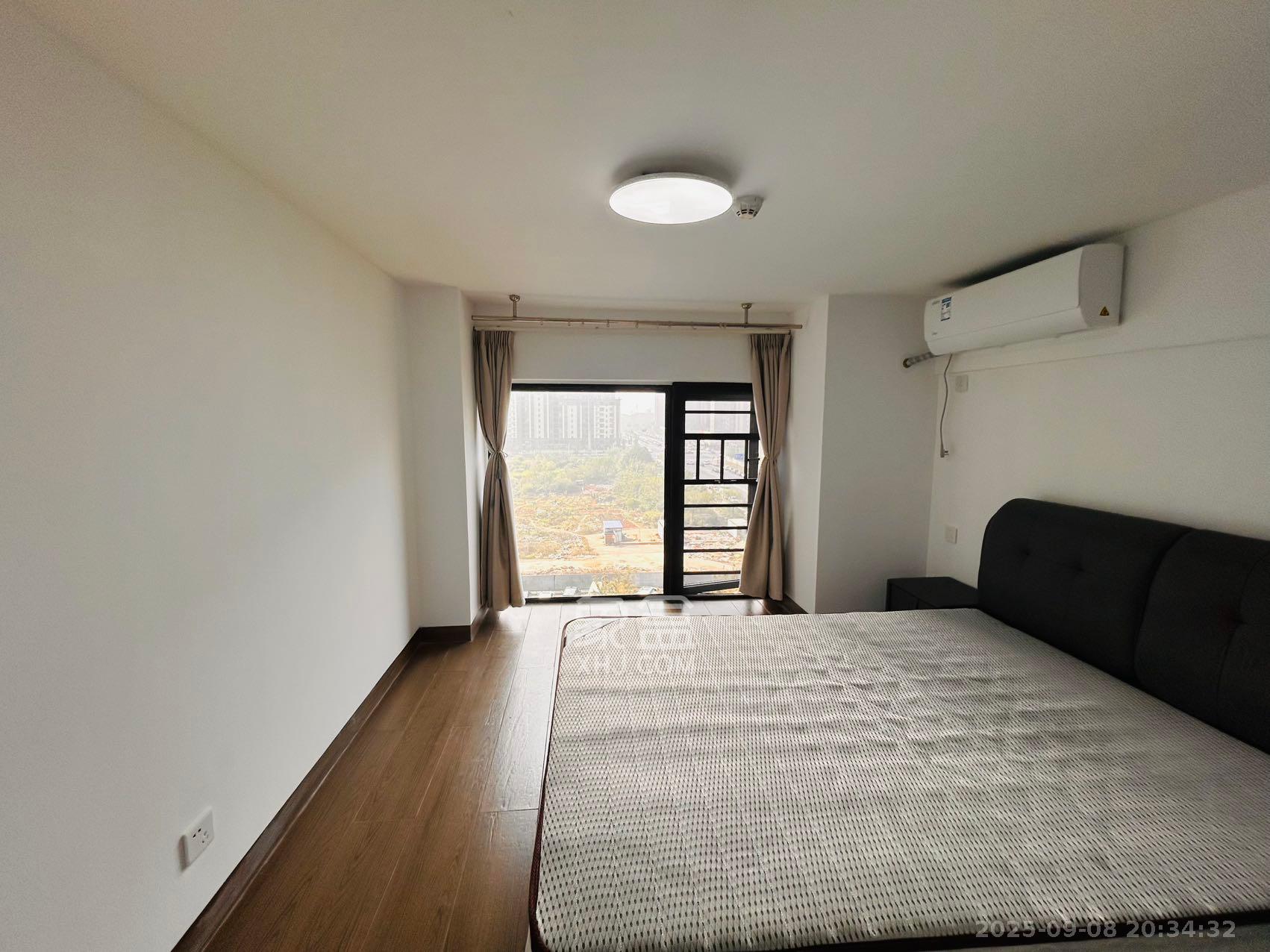 新城悦隽公园  2室2厅1卫    1700.0元/月 新城悦隽公园  2室2厅1卫    1700.0元/月室内图