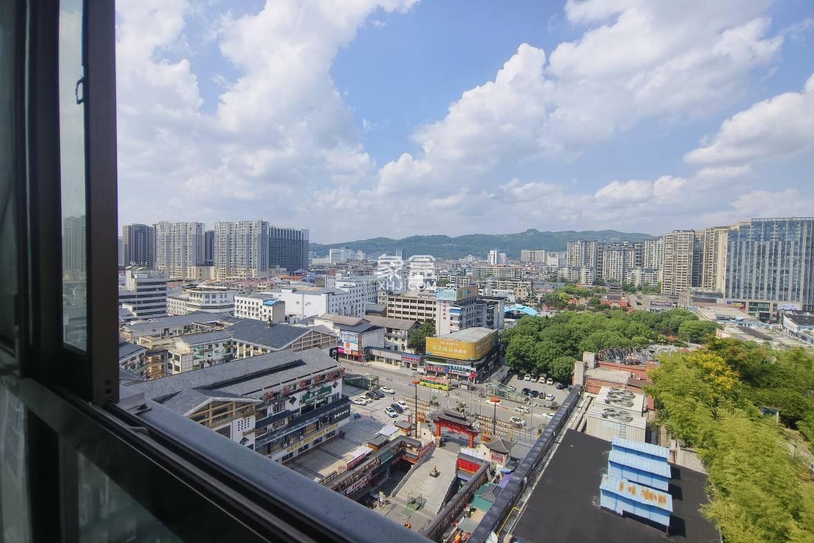 维港十字街 3室2厅2卫 2500.0元/月 维港十字街 3室2厅2卫 2500.0元/月室内图