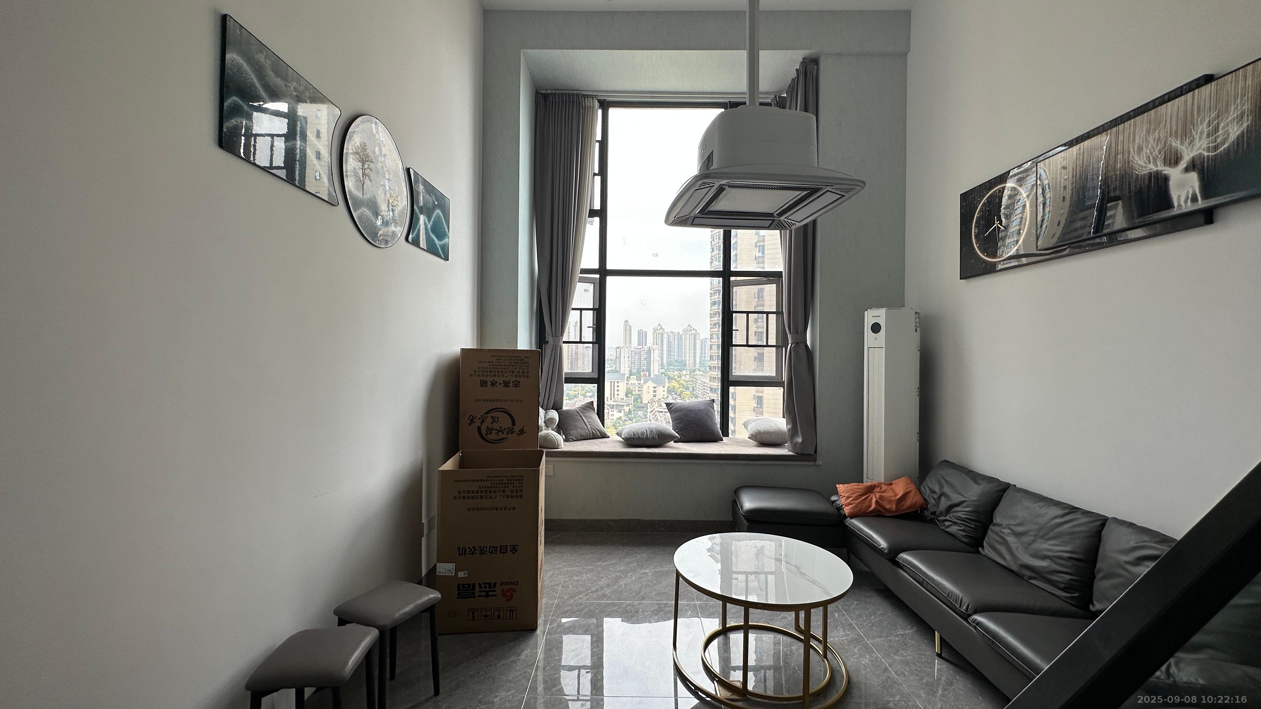 紫金华府 1室0厅0卫 1800.0元/月 紫金华府 1室0厅0卫 1800.0元/月室内图