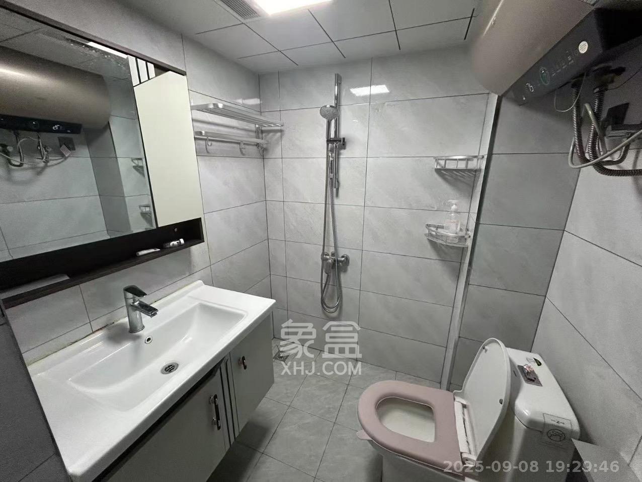 欣隆居  2室1厅1卫    2000.0元/月室内图