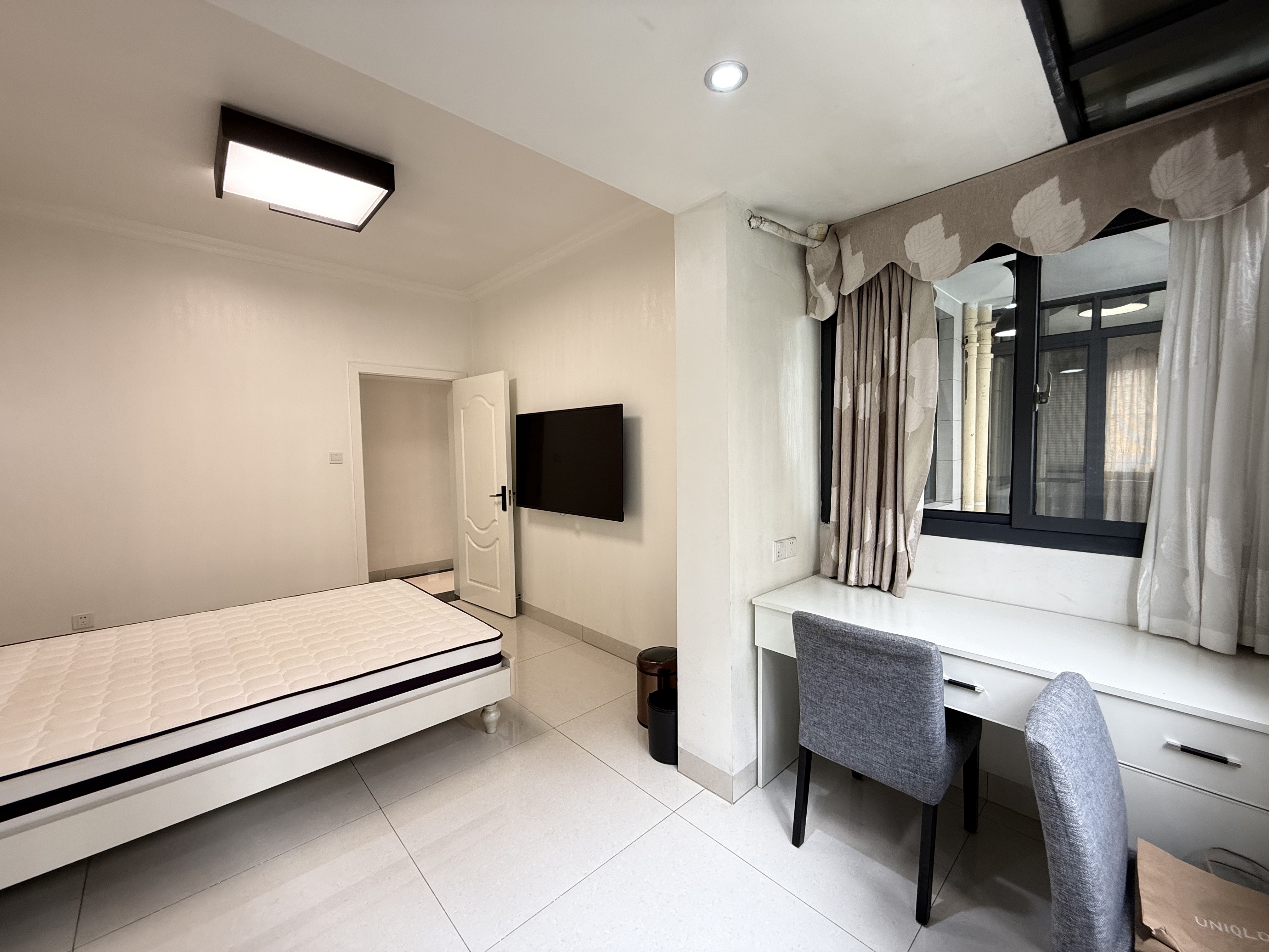 新城吾悦广场 3室2厅1卫 3100.0元/月 新城吾悦广场 3室2厅1卫 3100.0元/月室内图