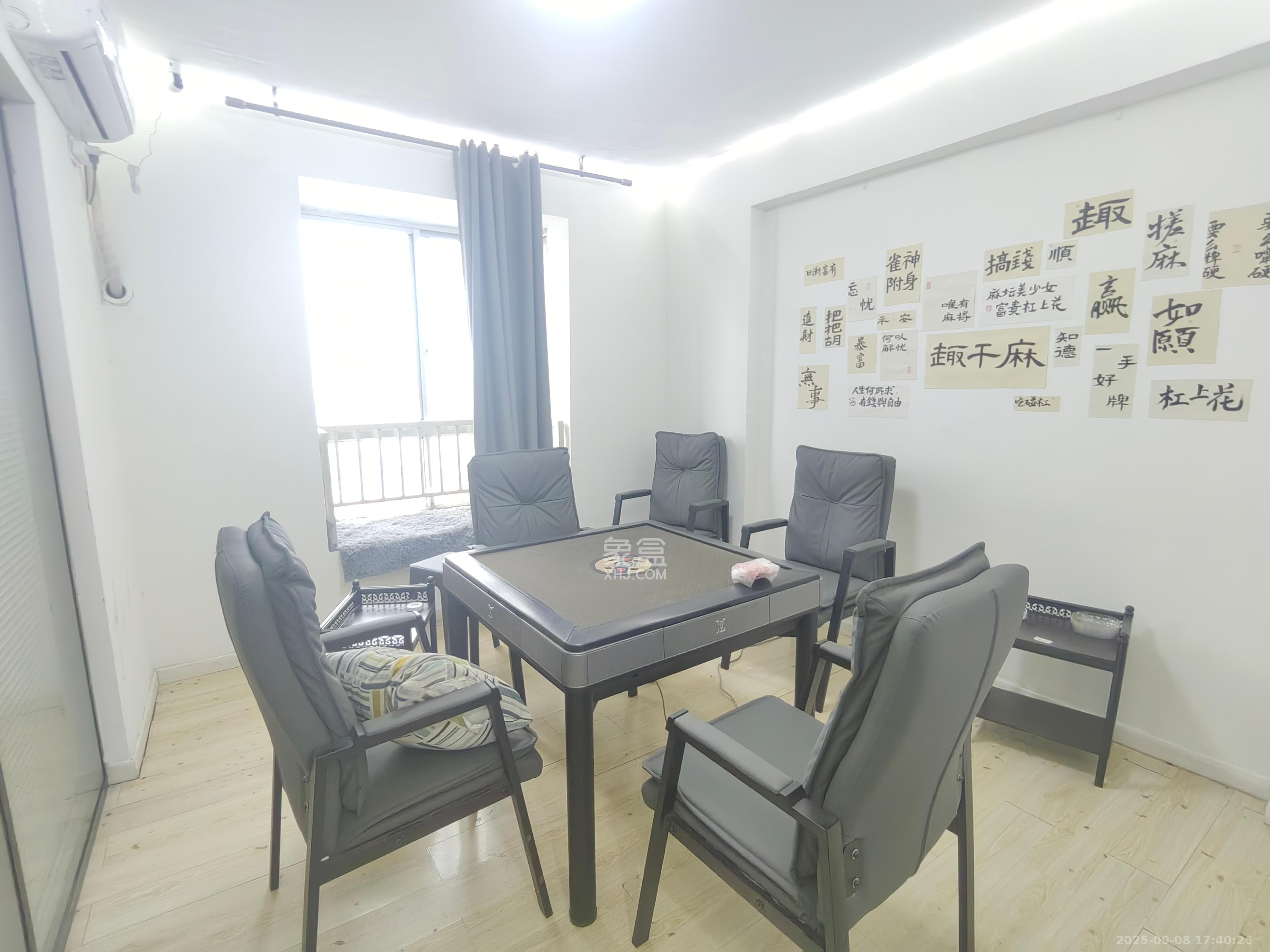 高桥现代商贸城  4室2厅1卫    3900.0元/月 高桥现代商贸城  4室2厅1卫    3900.0元/月室内图