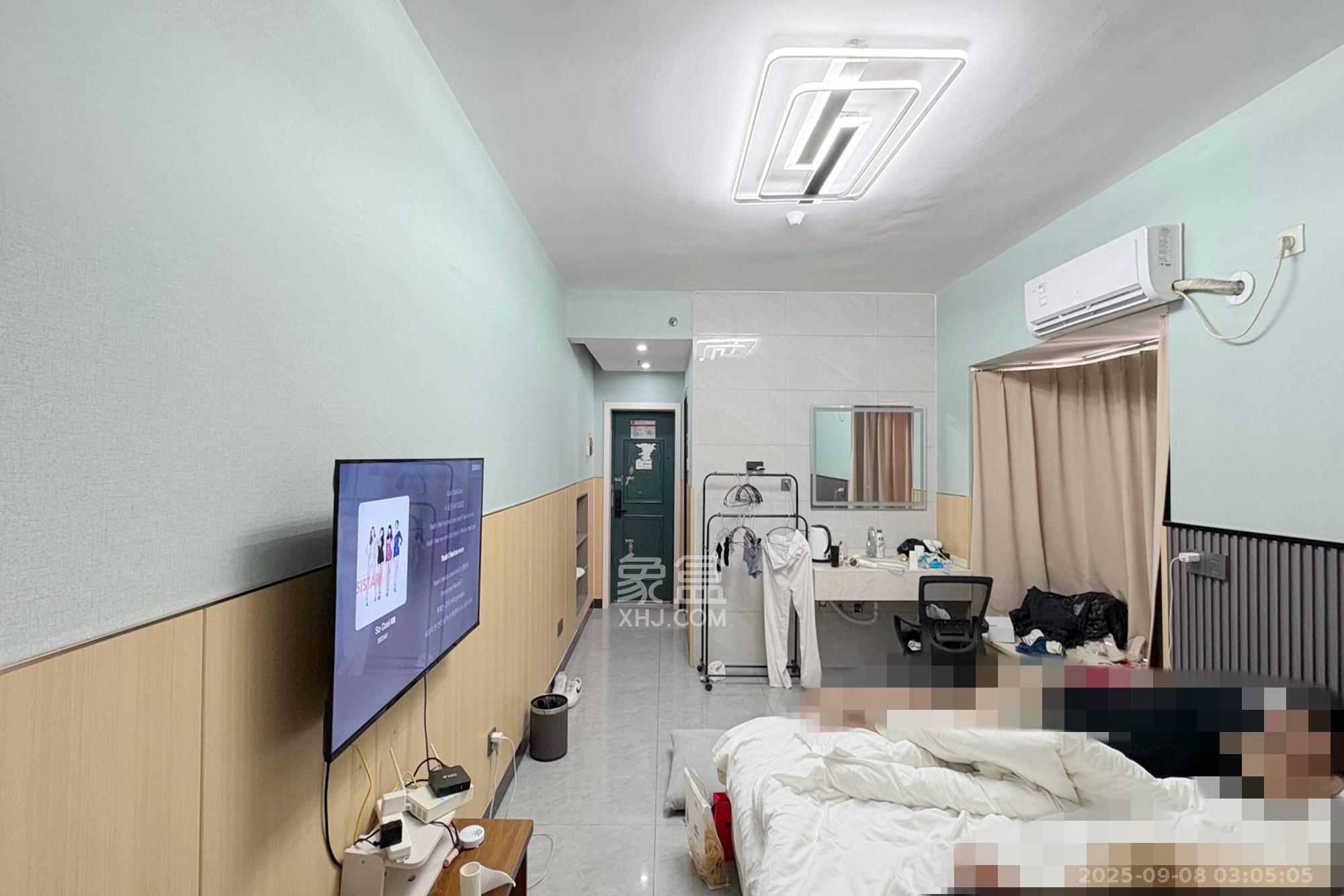 景江东方 1室1厅1卫 43.0万 景江东方 1室1厅1卫 43.0万客厅