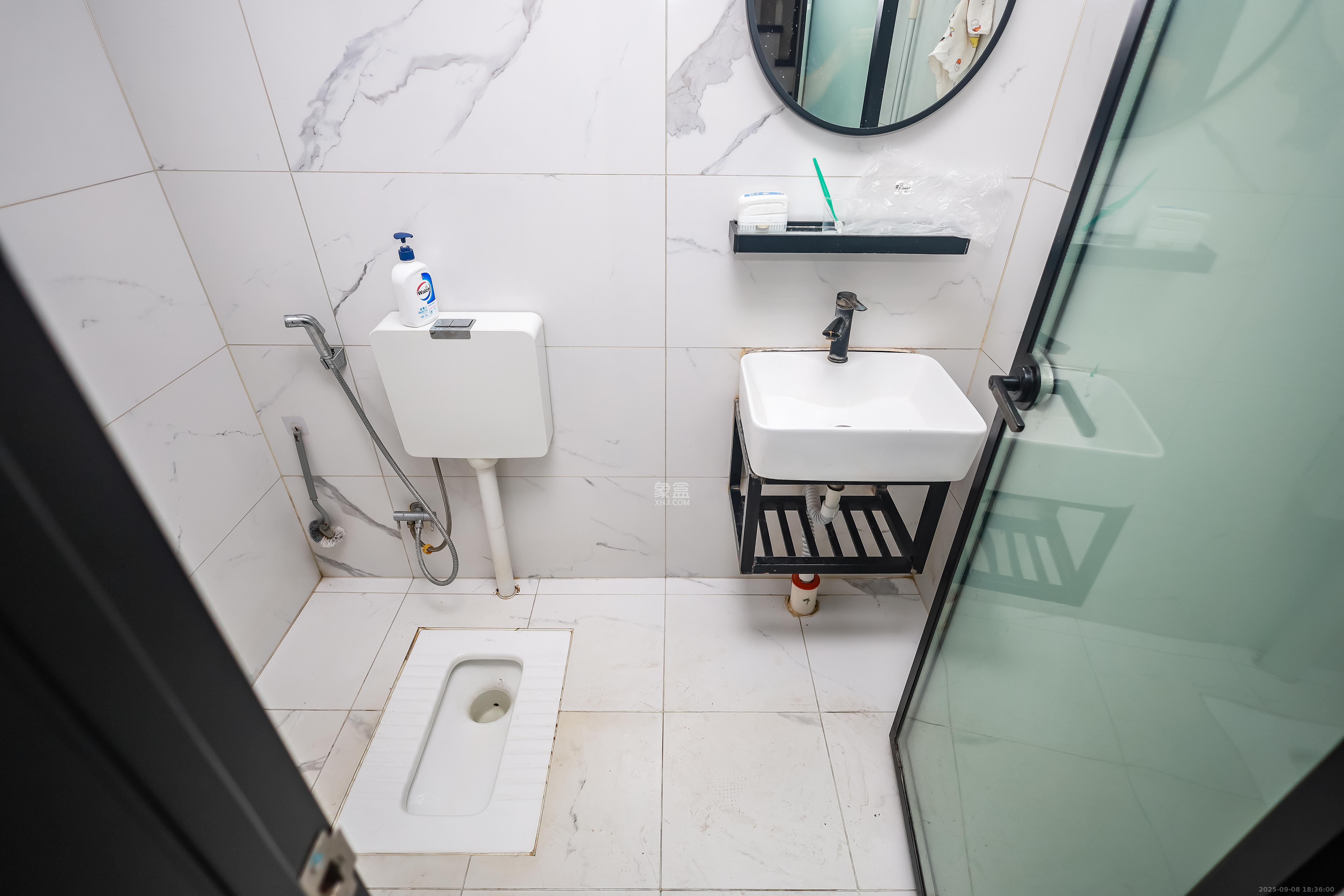 奥克斯缔壹城  4室2厅3卫    478.0万卫生间