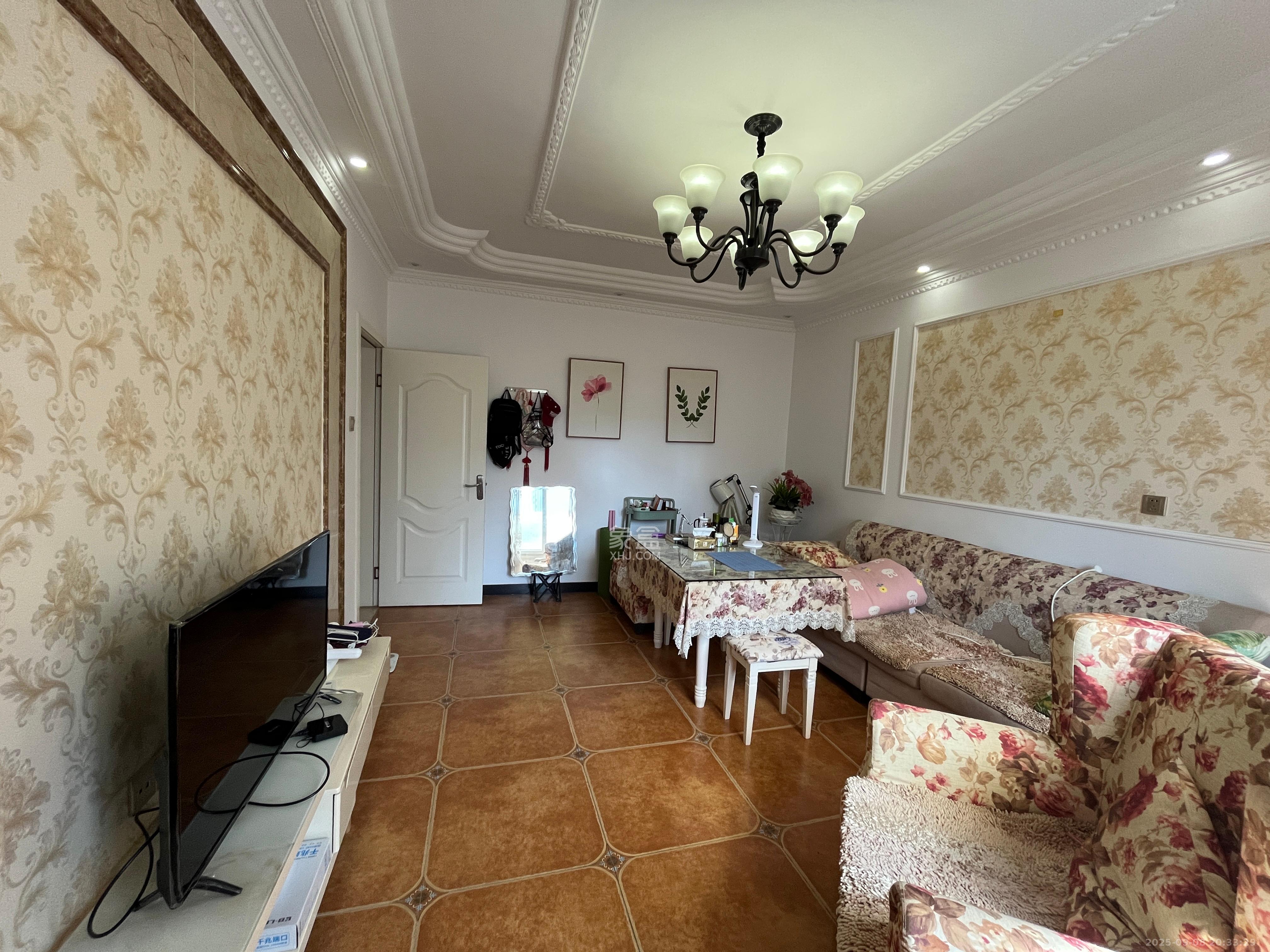 长沙县公路管理局单位房  2室2厅1卫    2600.0元/月室内图