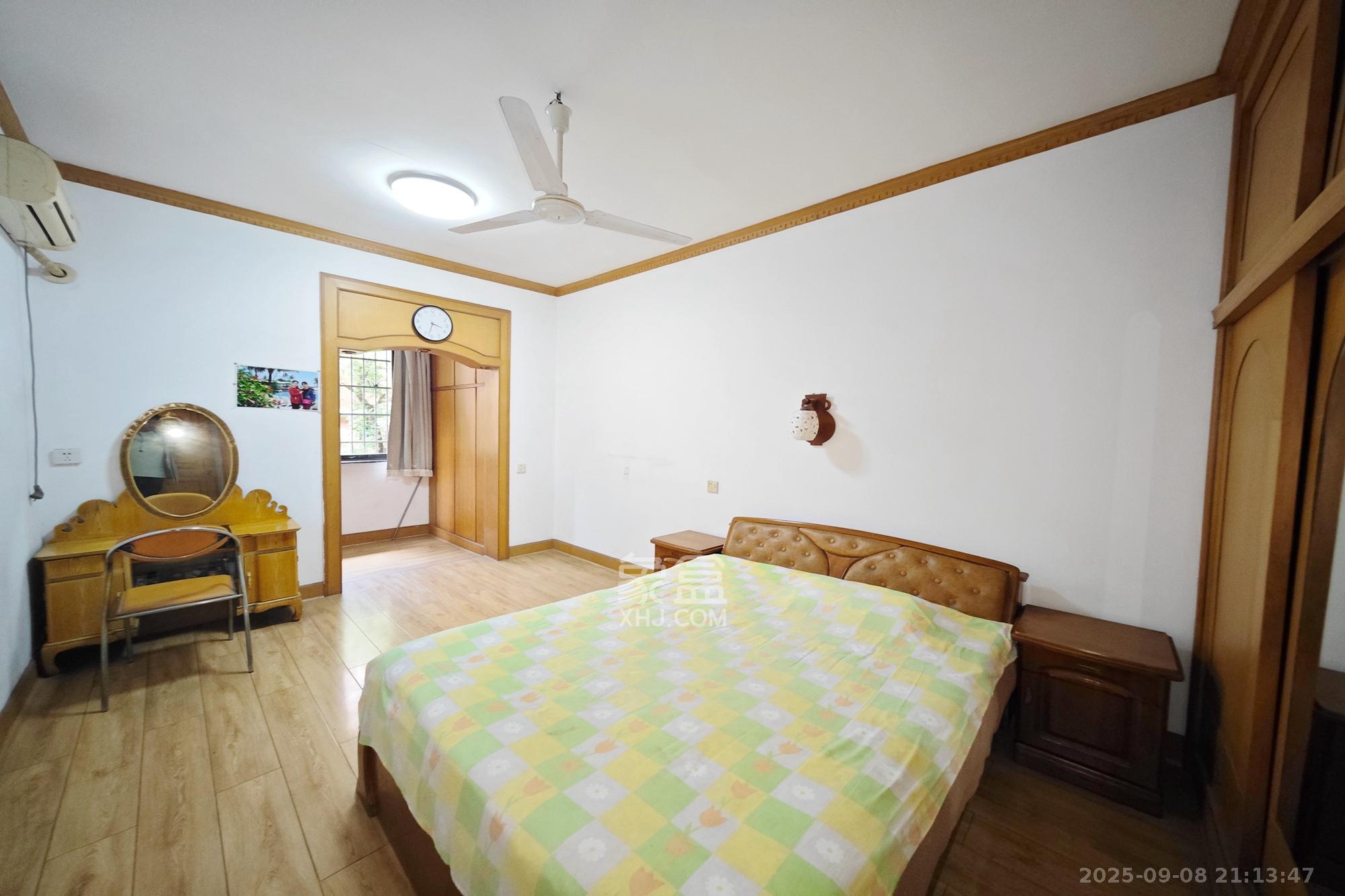 新华园  2室1厅1卫    40.0万 新华园  2室1厅1卫    40.0万卧室