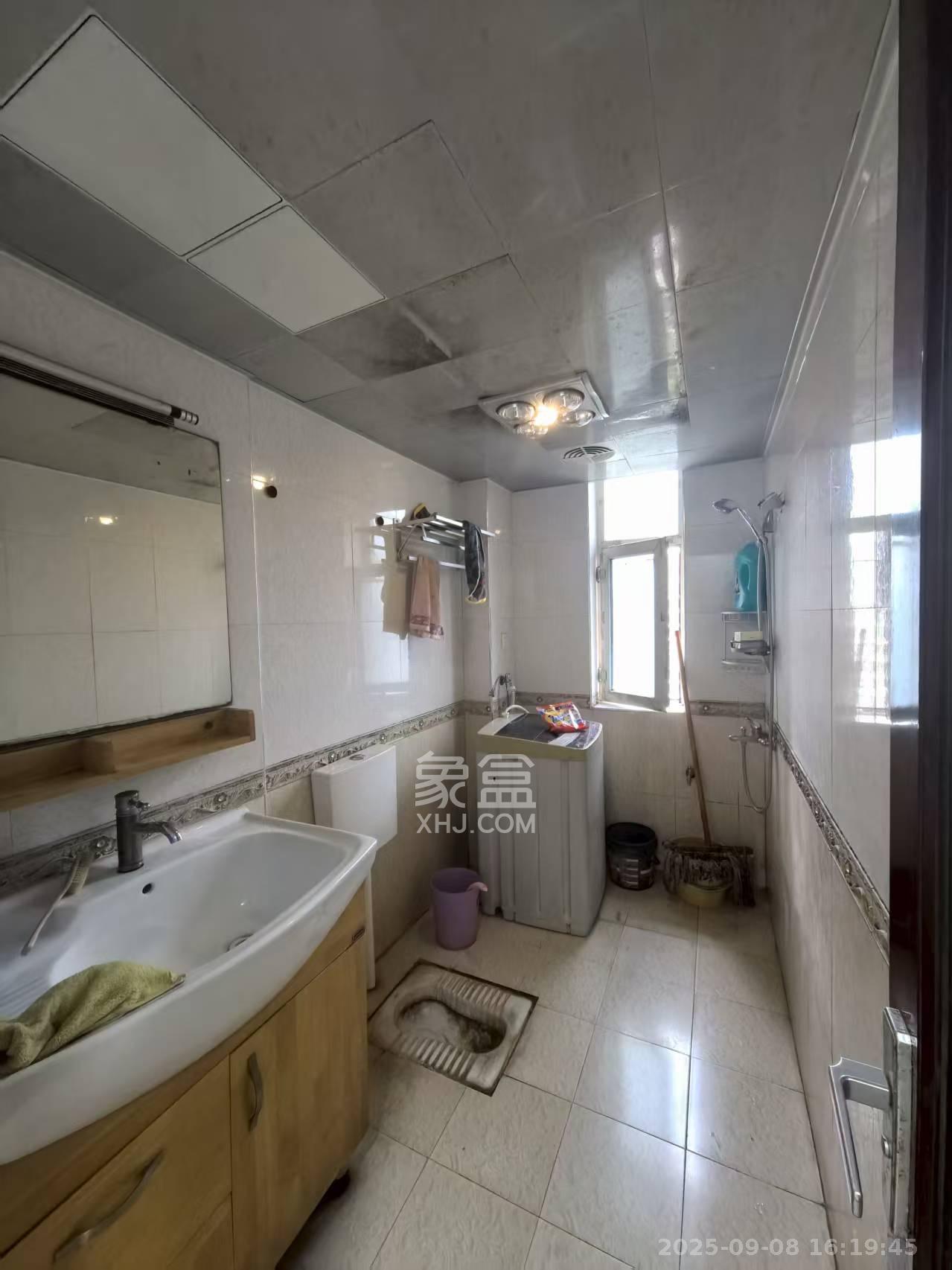 红区抽屉 3室2厅1卫 3000.0元/月 红区抽屉 3室2厅1卫 3000.0元/月室内图