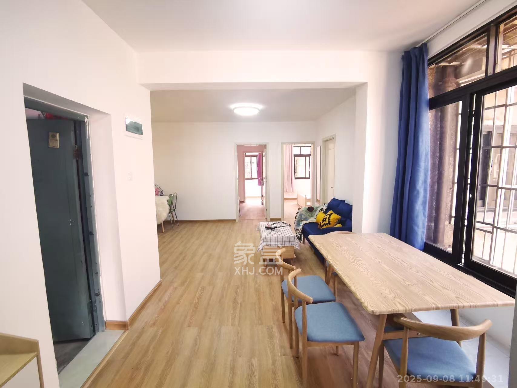 向韶村 3室2厅1卫 1800.0元/月 向韶村 3室2厅1卫 1800.0元/月室内图