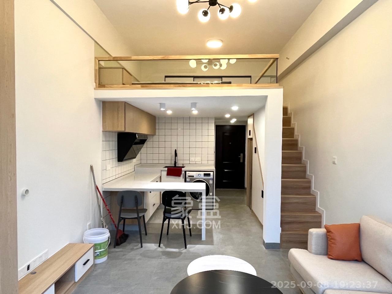 裕天国际商汇中心 1室0厅0卫 1500.0元/月 裕天国际商汇中心 1室0厅0卫 1500.0元/月室内图