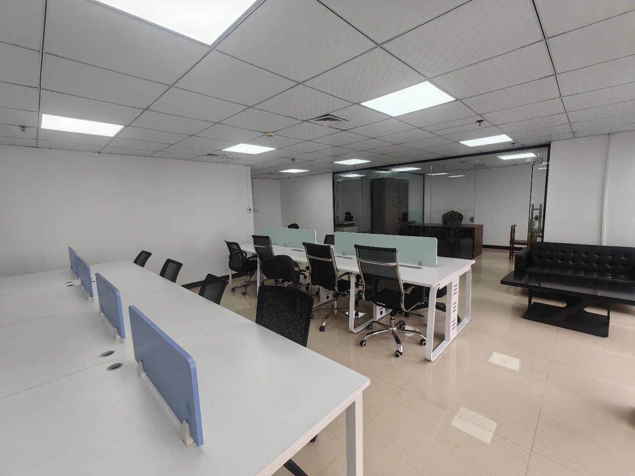 财富广场 2室1厅2卫 6300.0元/月 财富广场 2室1厅2卫 6300.0元/月室内图