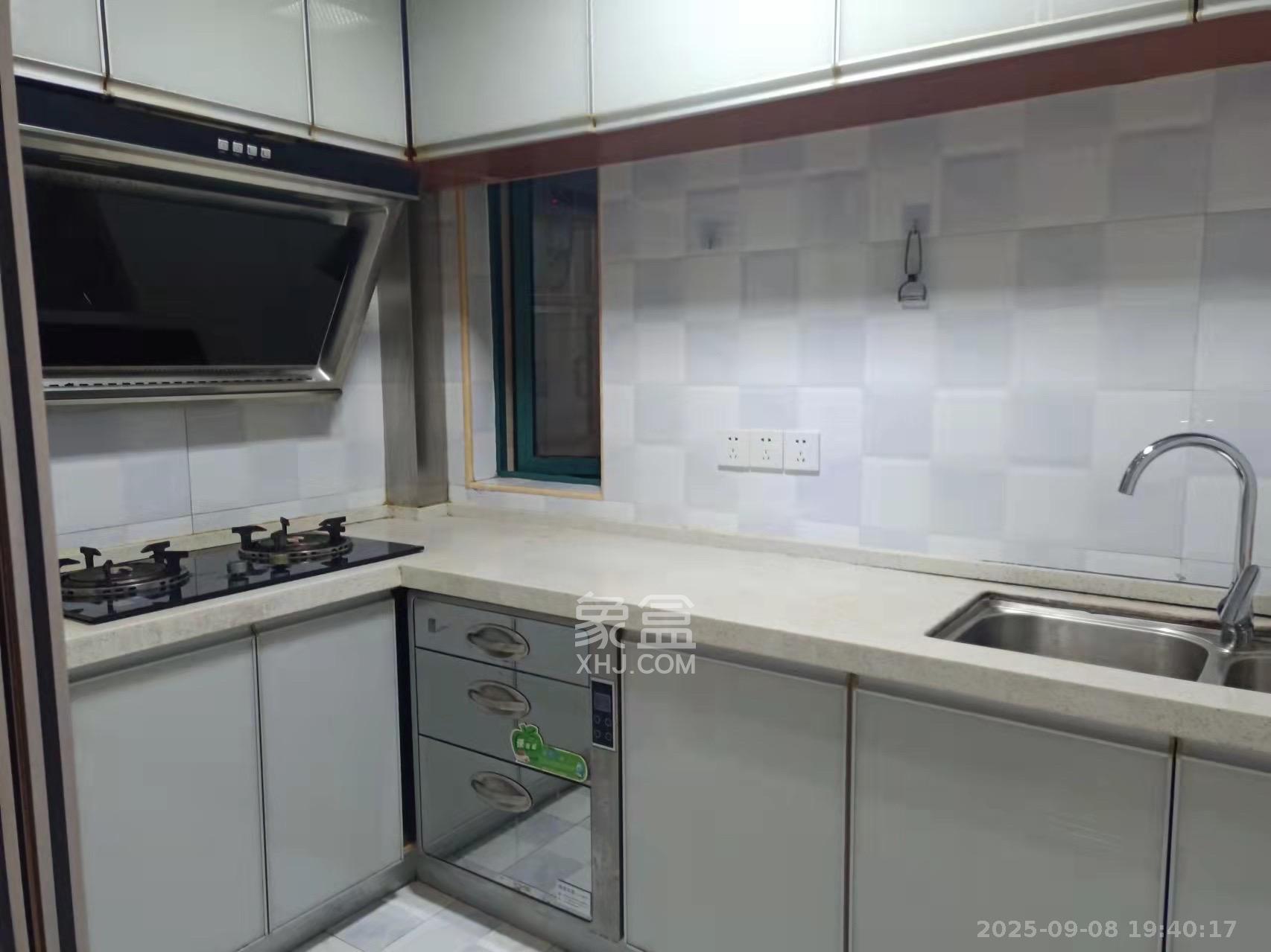 才子佳郡 3室2厅2卫 1700.0元/月 才子佳郡 3室2厅2卫 1700.0元/月室内图