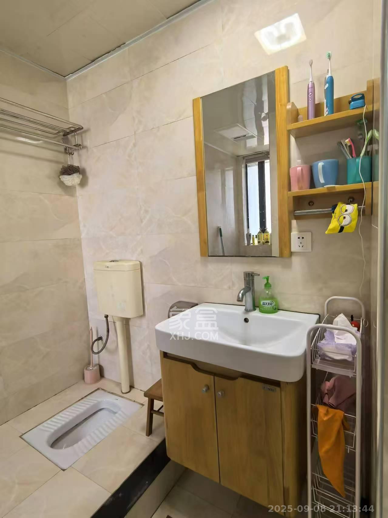 锦绣世纪  1室1厅1卫    1800.0元/月 锦绣世纪  1室1厅1卫    1800.0元/月室内图