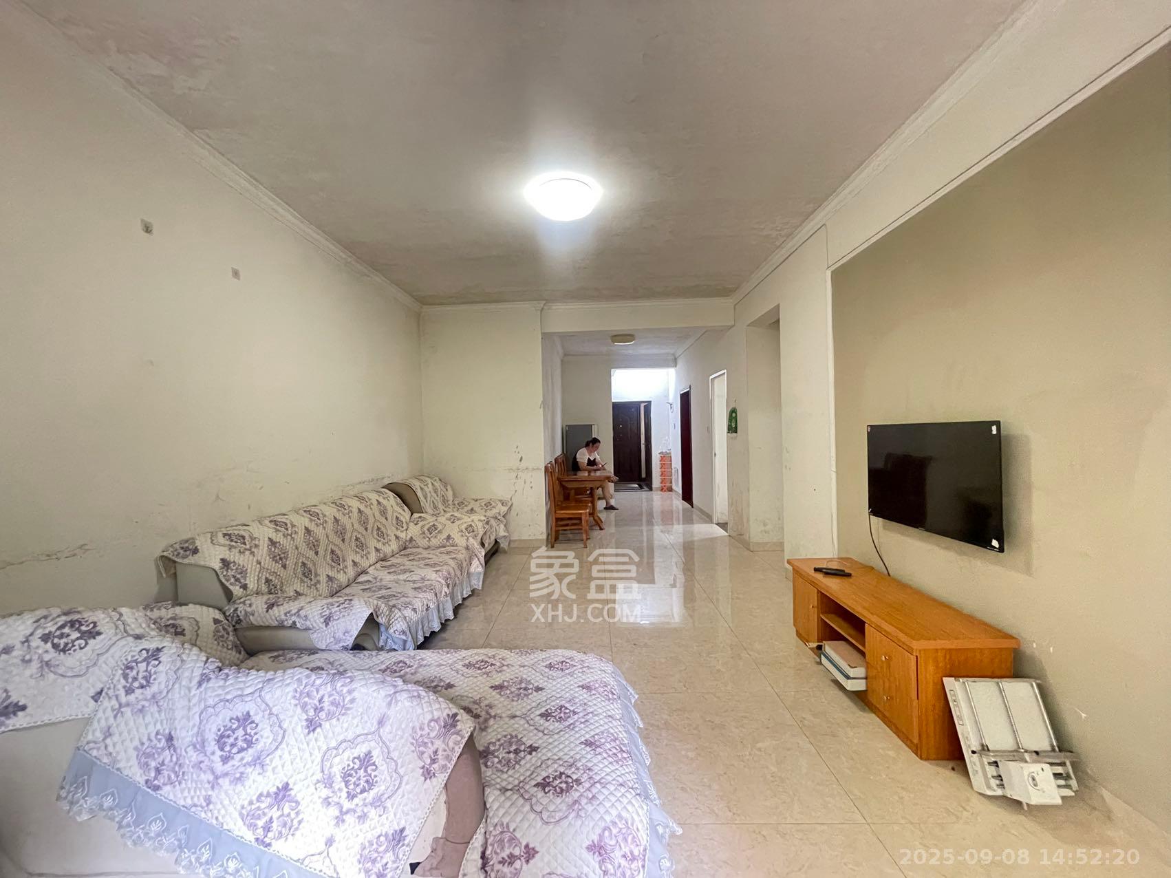 楚天中苑  2室2厅1卫    1600.0元/月 楚天中苑  2室2厅1卫    1600.0元/月室内图