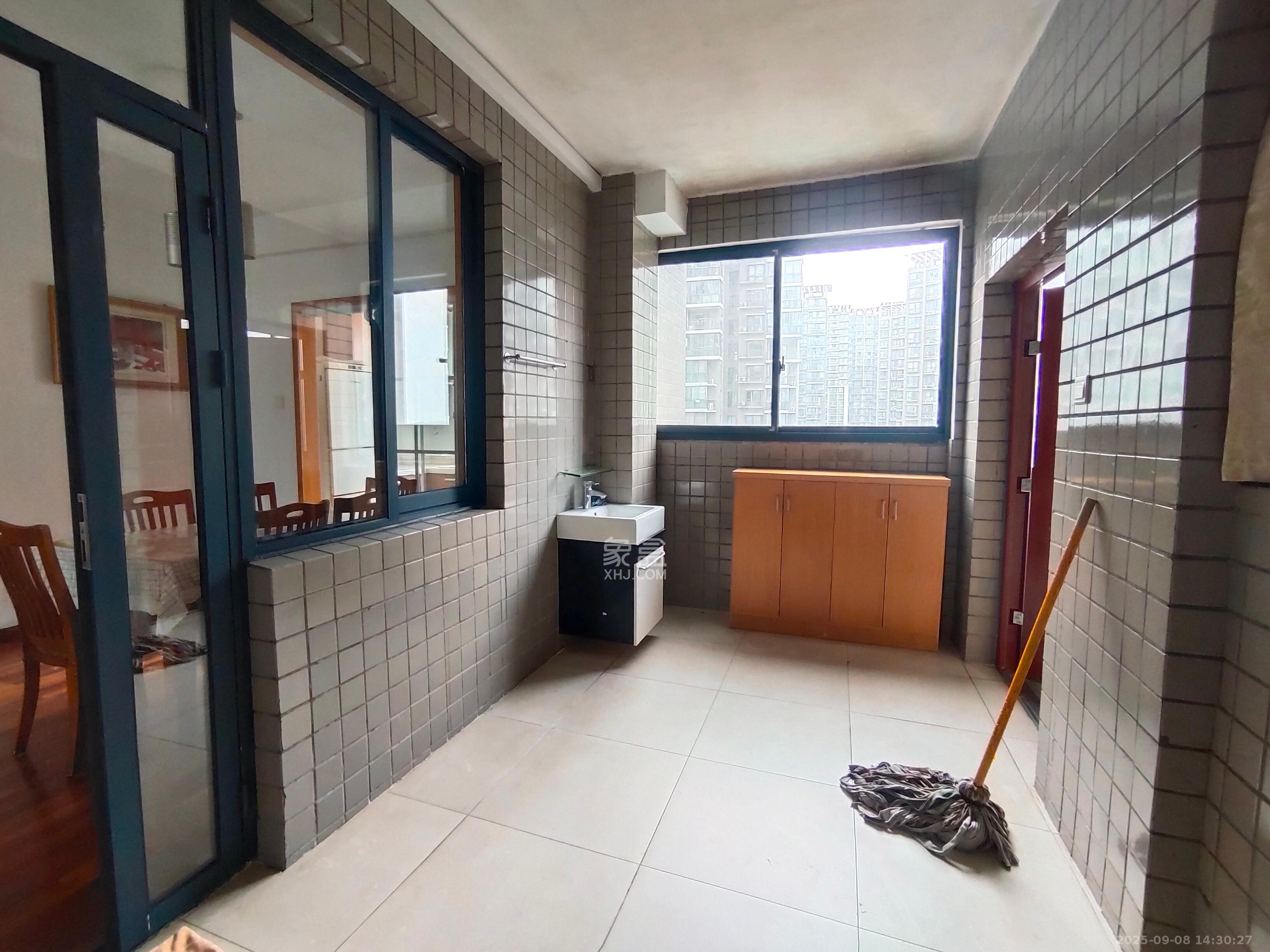 湘江世纪城达江苑  3室2厅1卫    2100.0元/月室内图