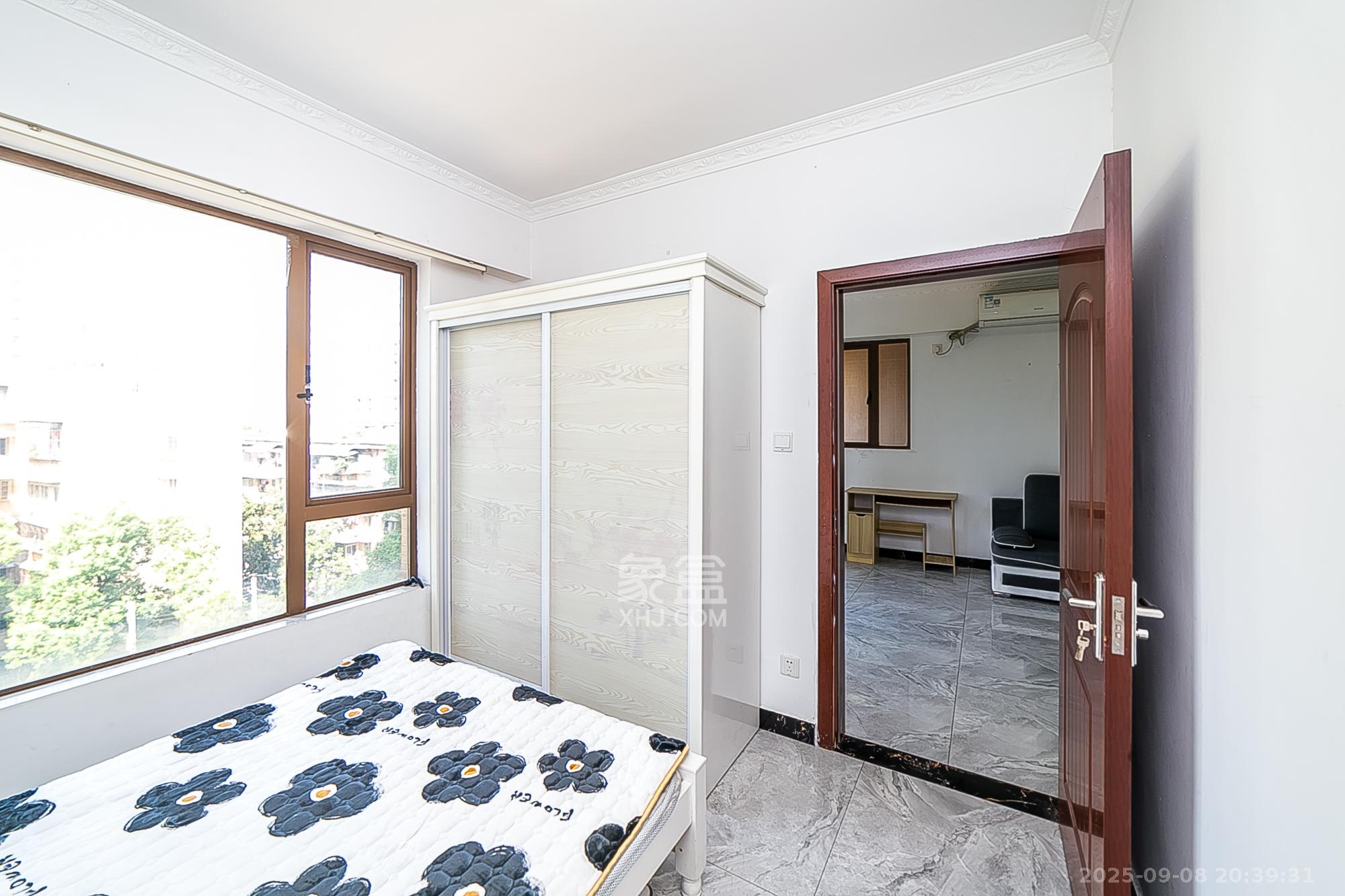 第六都(陆都小区)  2室2厅1卫    96.0万 第六都(陆都小区)  2室2厅1卫    96.0万卧室