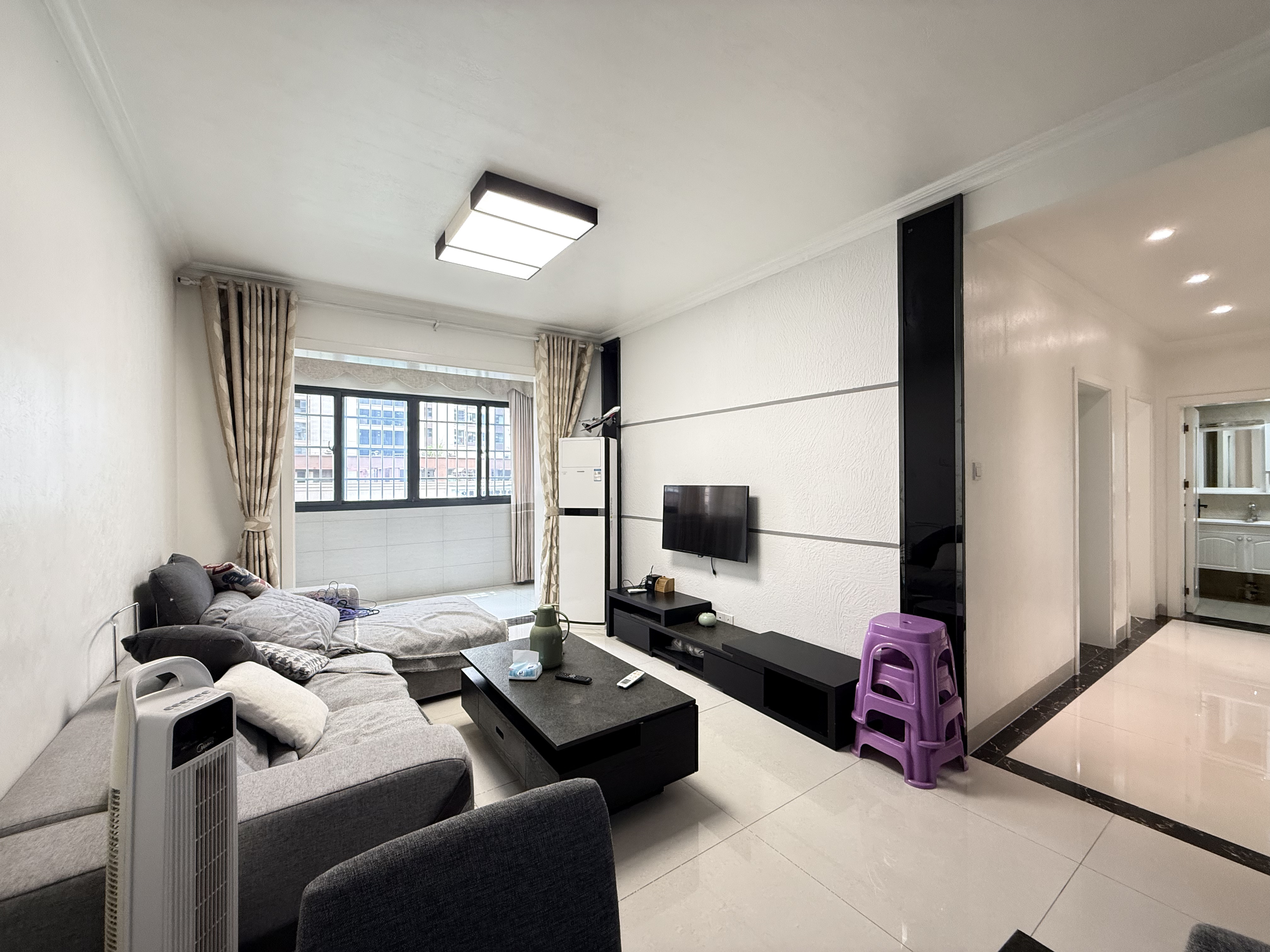 新城吾悦广场 3室2厅1卫 3100.0元/月 新城吾悦广场 3室2厅1卫 3100.0元/月室内图