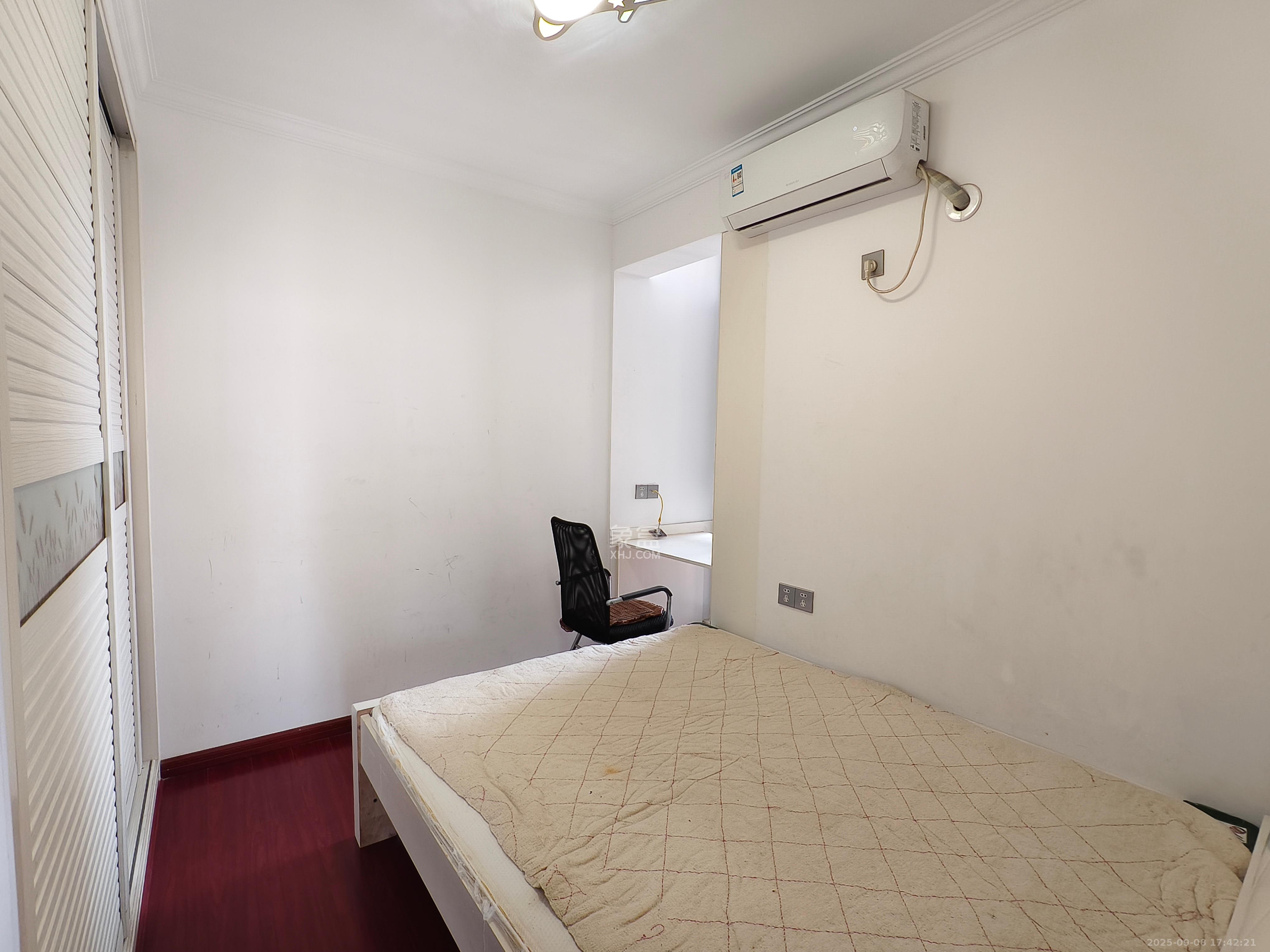 邦盛水岸御园  3室2厅1卫    2200.0元/月室内图