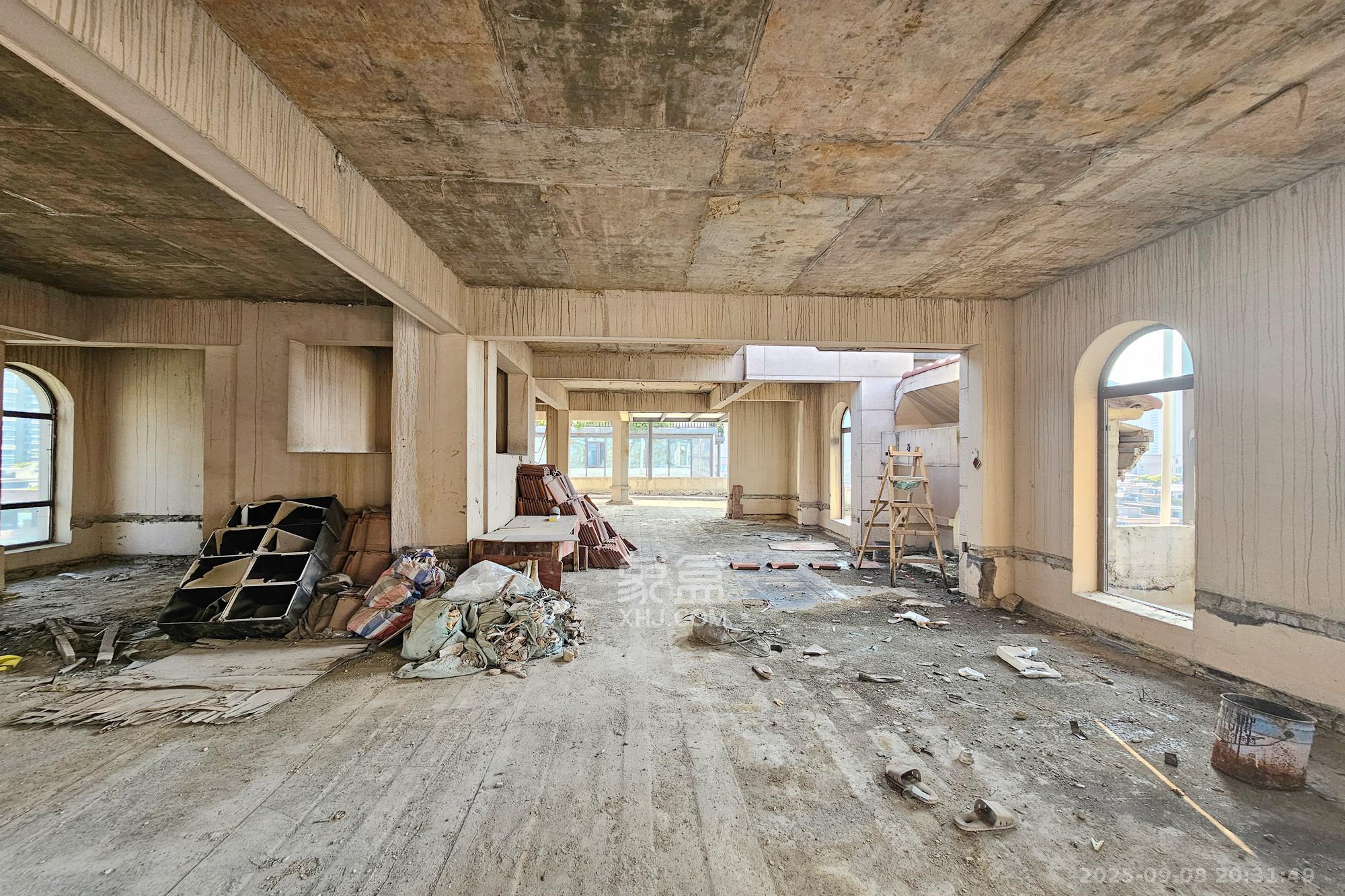 明昇壹城（明昇时代广场）一期  6室2厅4卫    388.0万其他