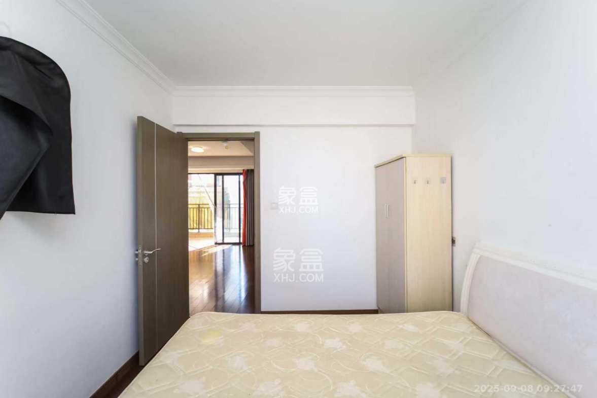 万科金域蓝湾 4室2厅2卫 3500.0元/月 万科金域蓝湾 4室2厅2卫 3500.0元/月室内图